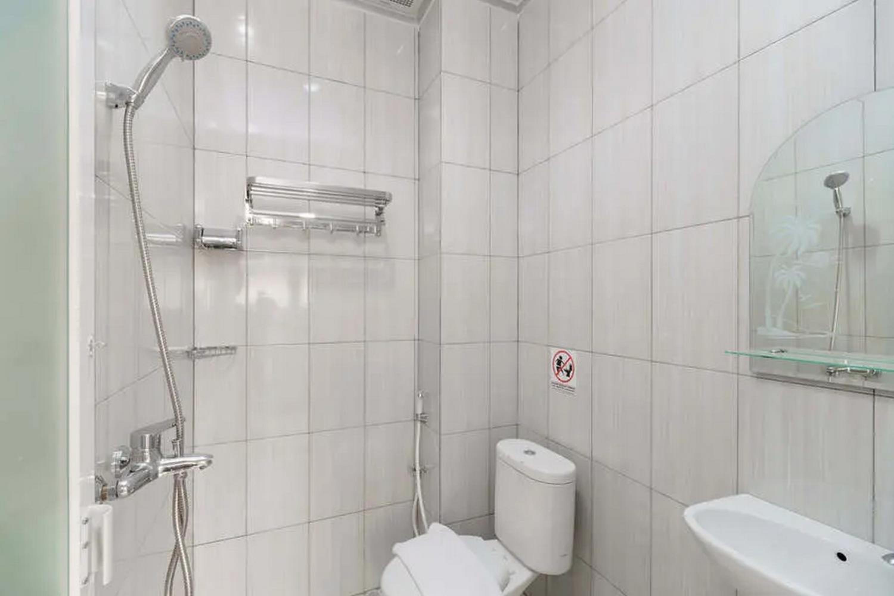 Standard Double Room - Photo 5