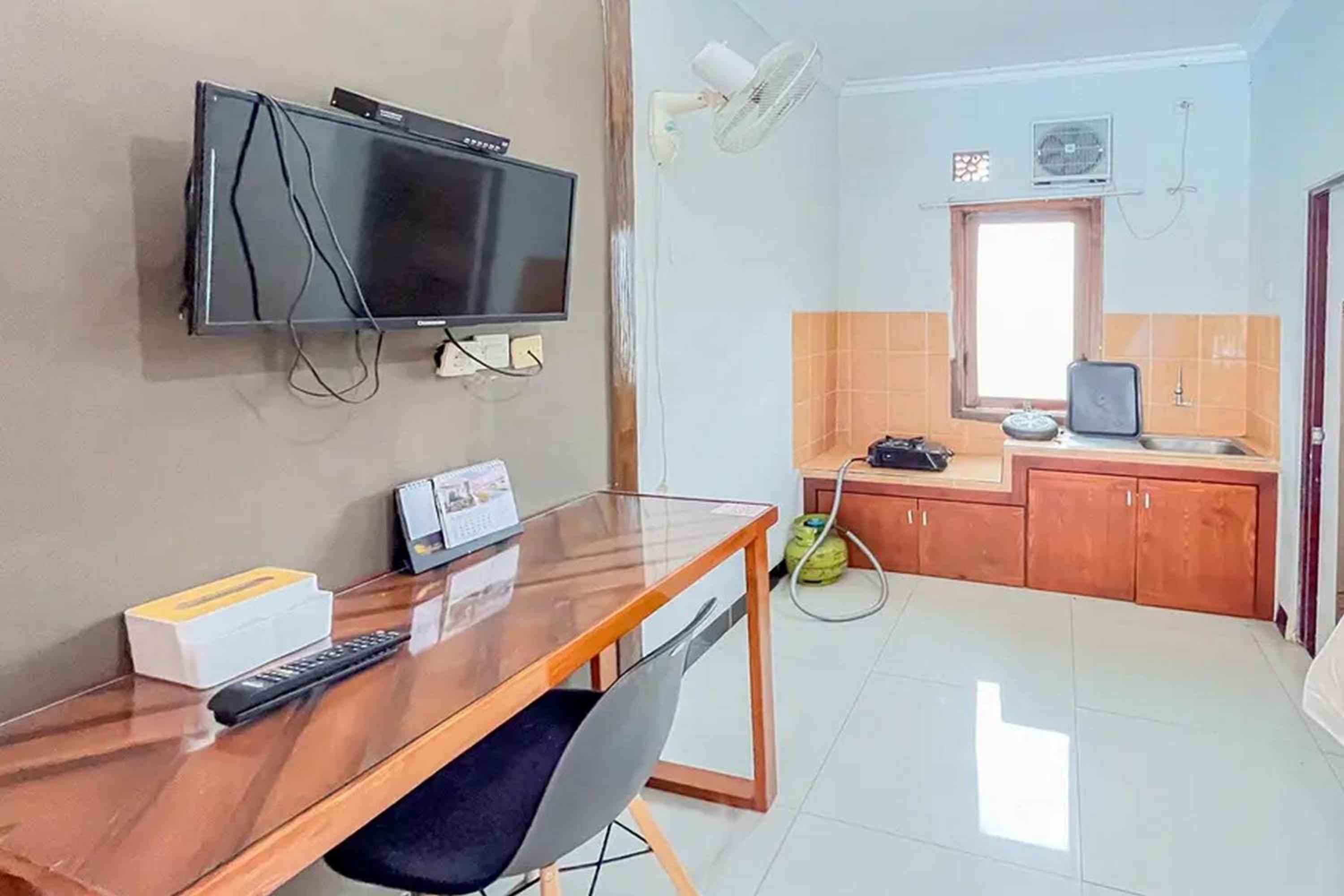Standard Double Room - Photo 6