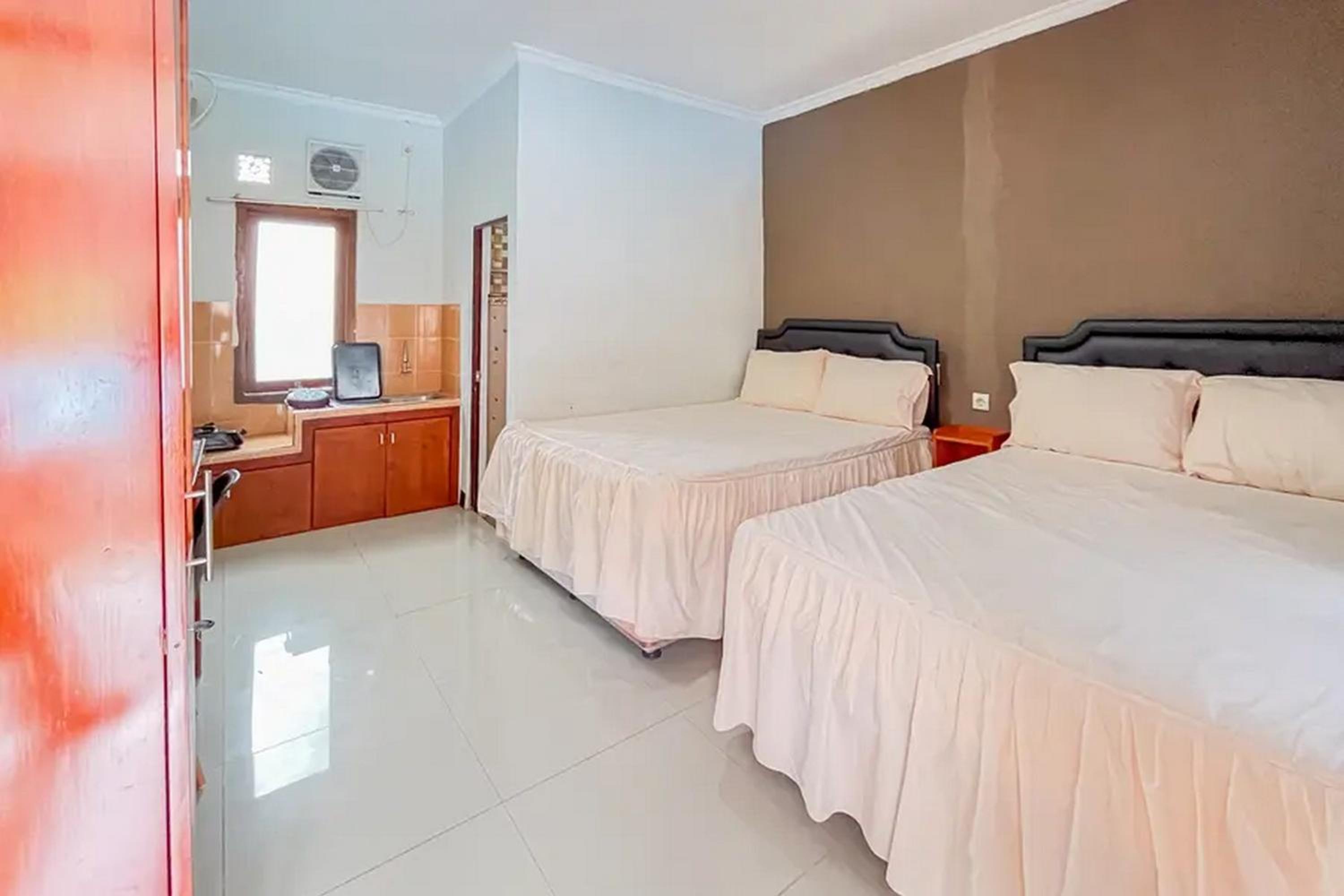 Standard Double Room - Photo 1