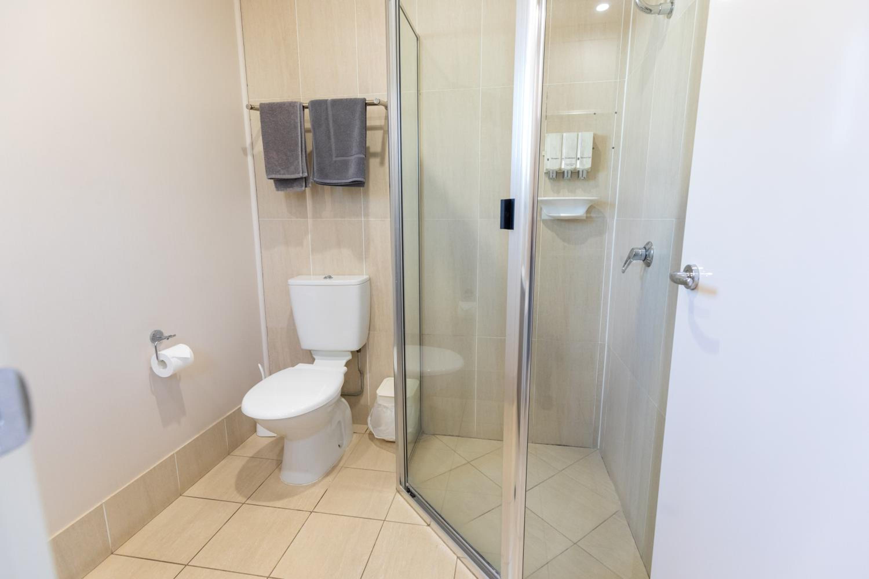 King Room with Spa Bath photo 3