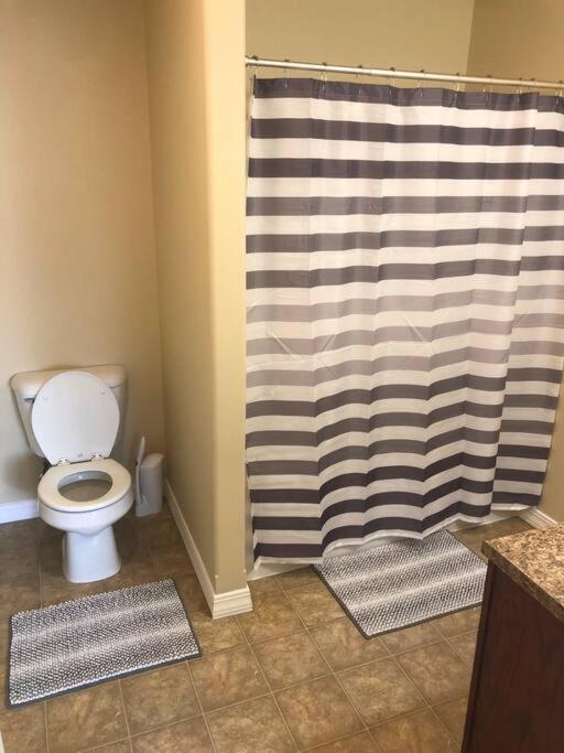 Three-Bedroom House photo 2