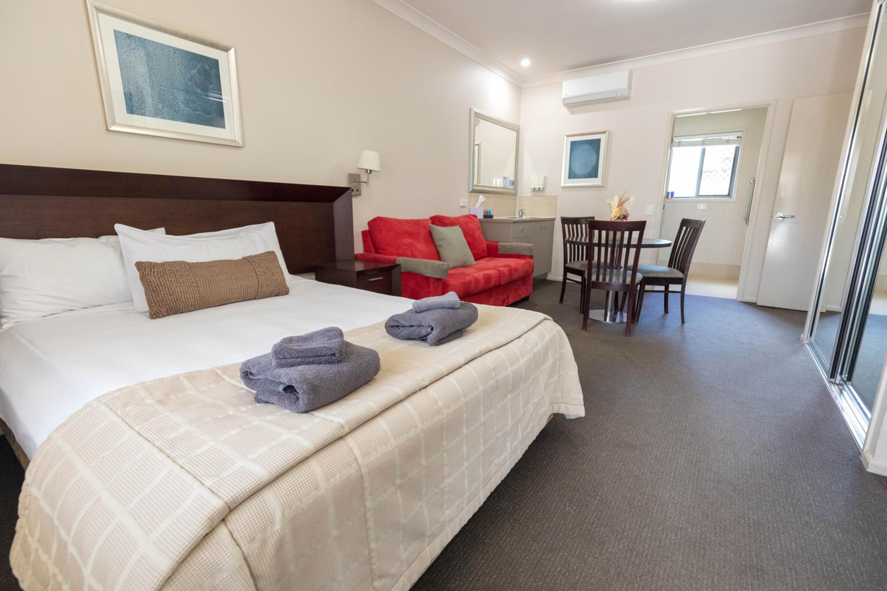 2 Bedroom Family Room