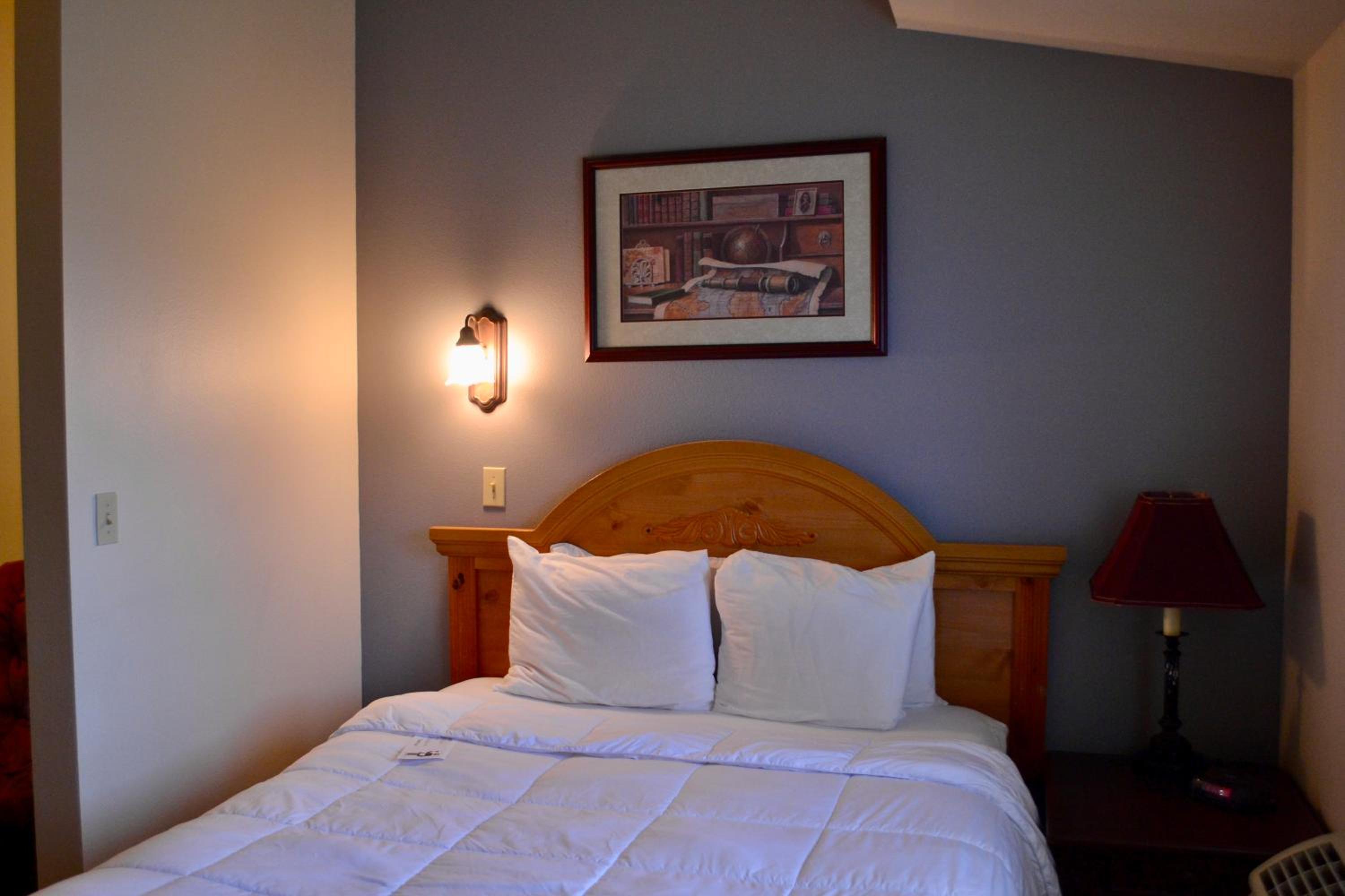 Queen Room photo 3