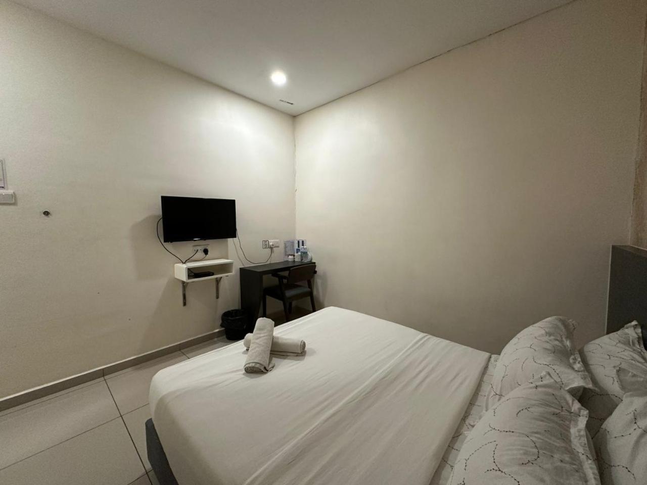 Standard Double Room photo 3