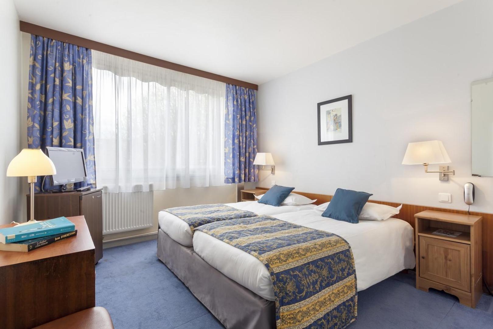 Twin Room - Photo 3