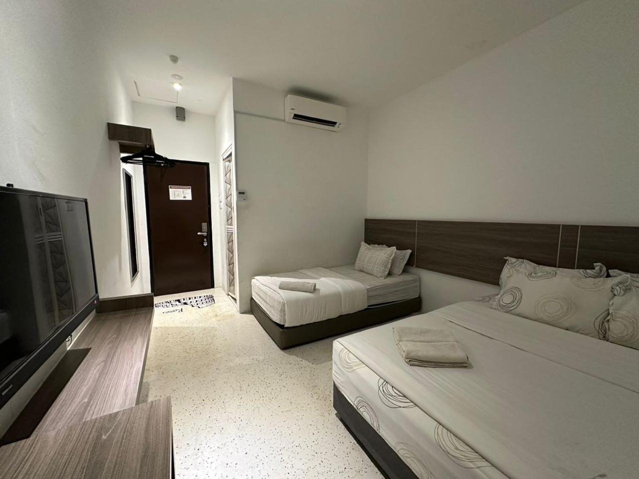 Deluxe Triple Room photo 2
