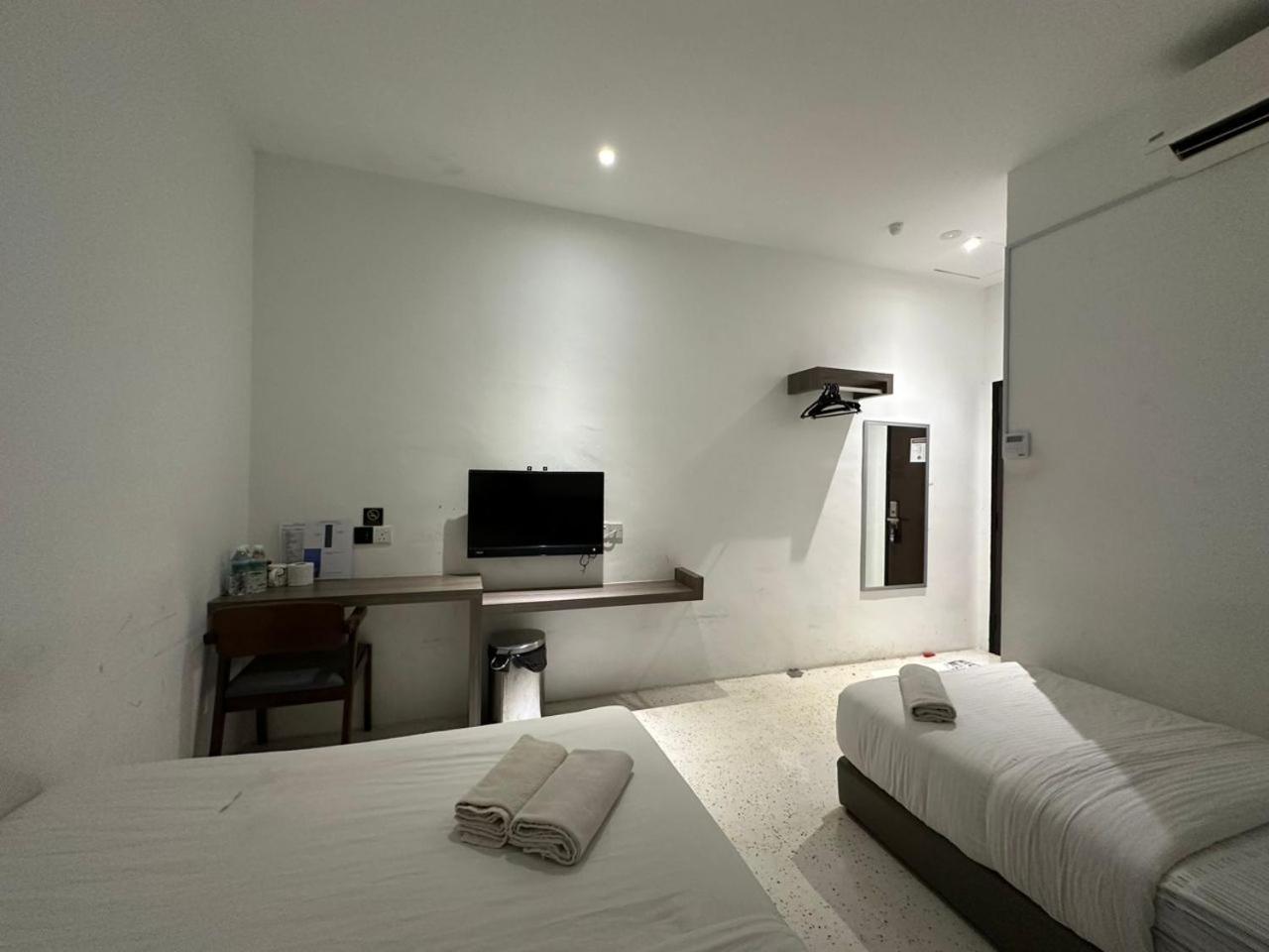 Deluxe Triple Room photo 3