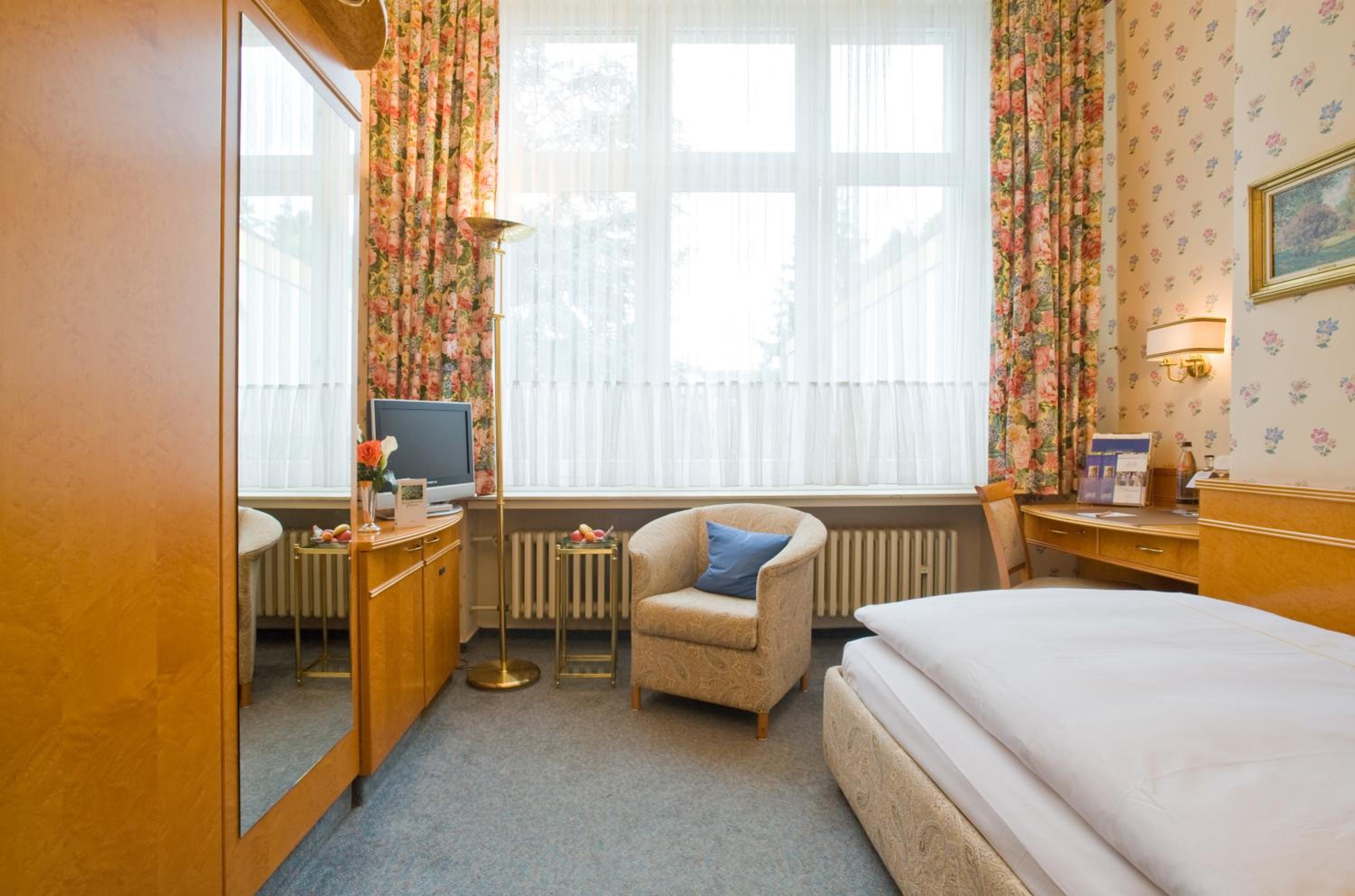 Single Room photo 3