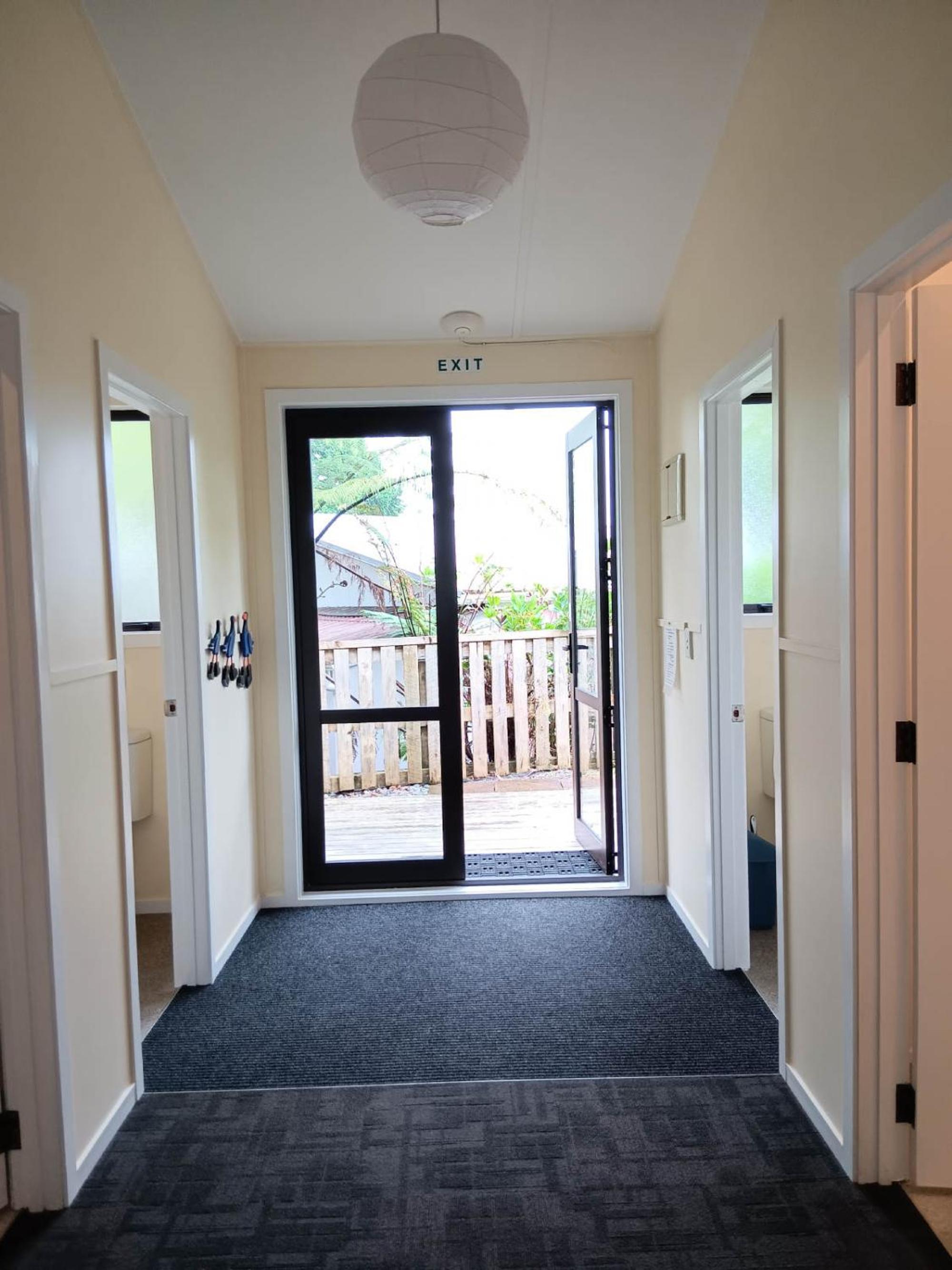 Quadruple Room with Private Bathroom photo 3