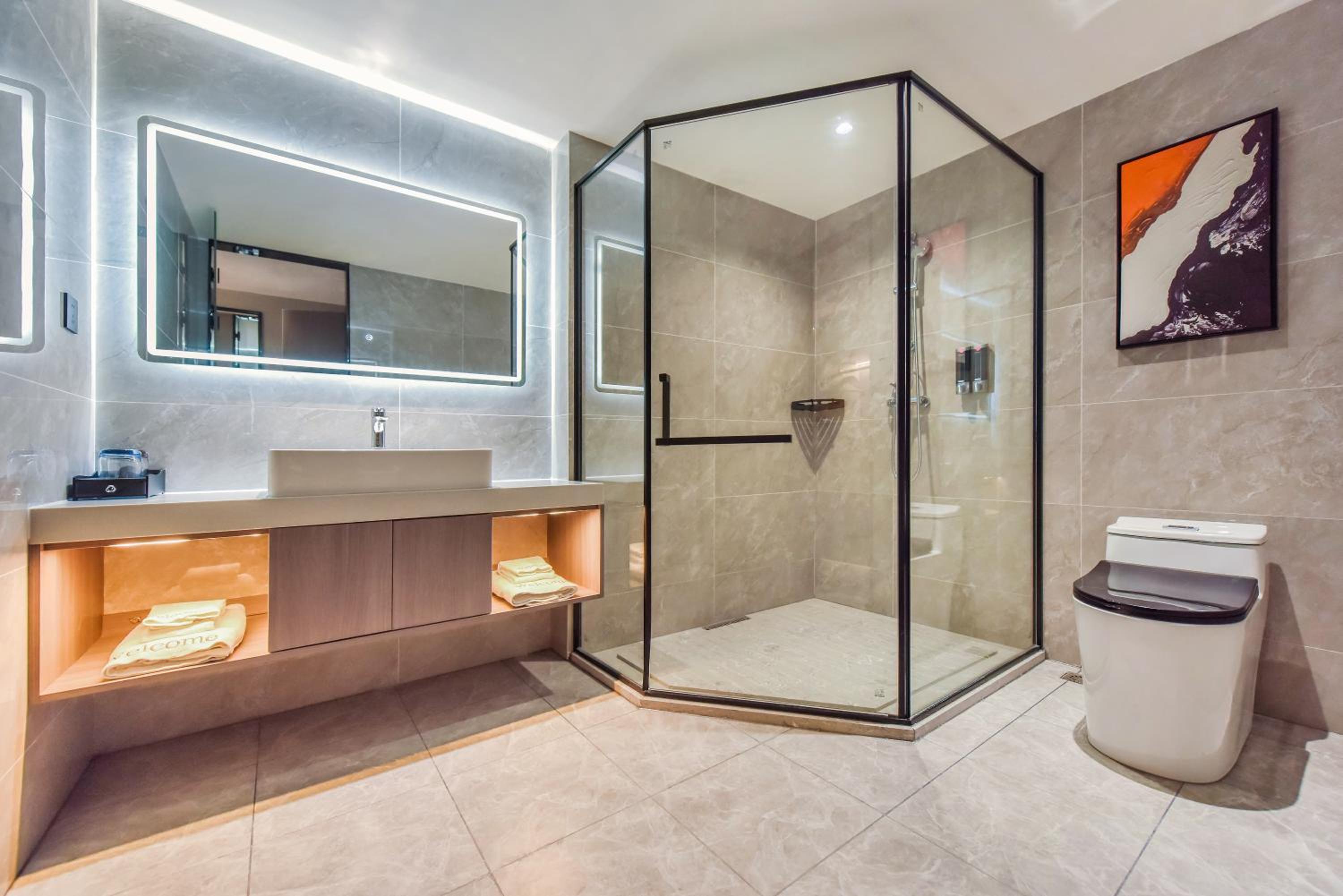 Premium Twin Room photo 3