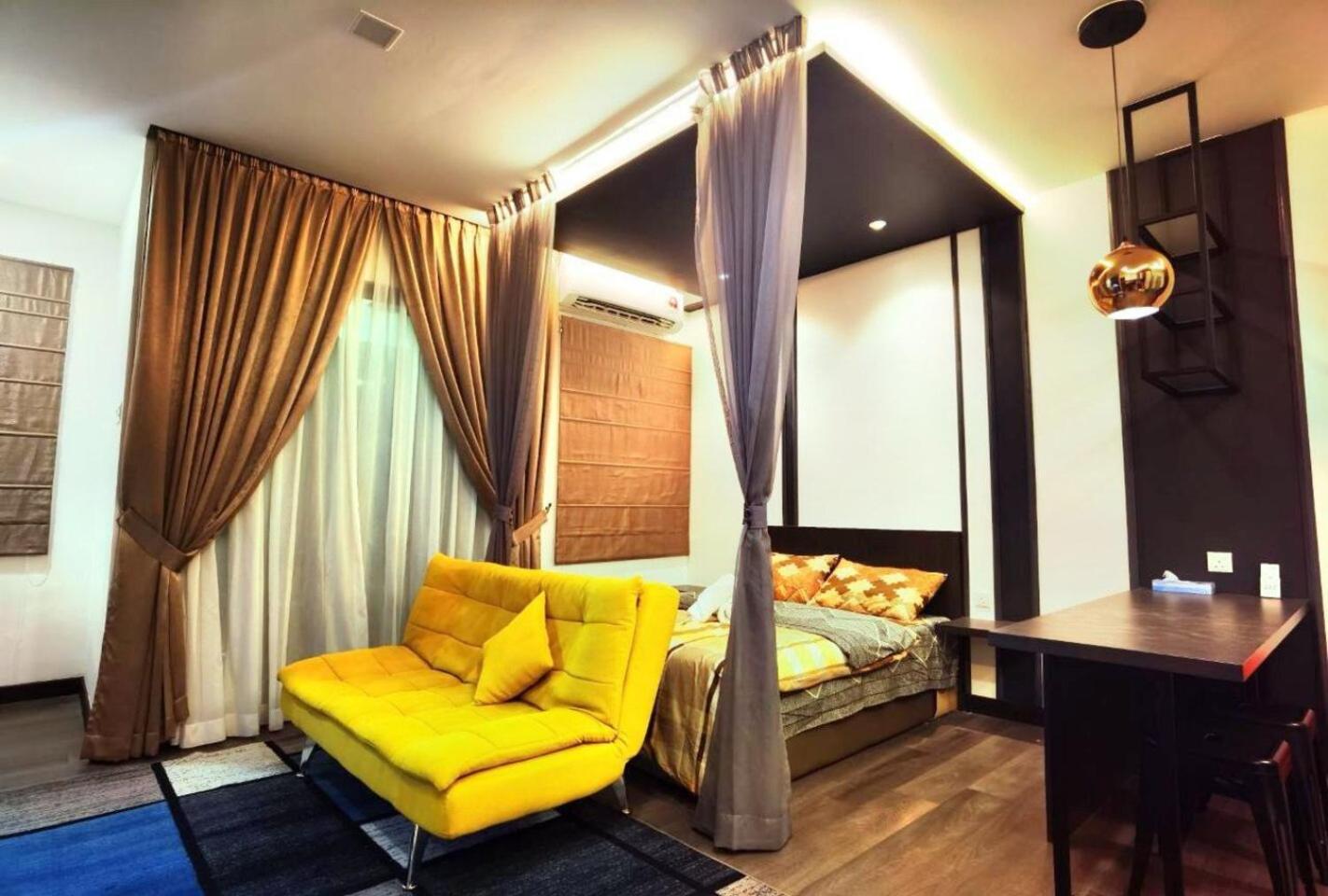 Studio Apartment photo 1