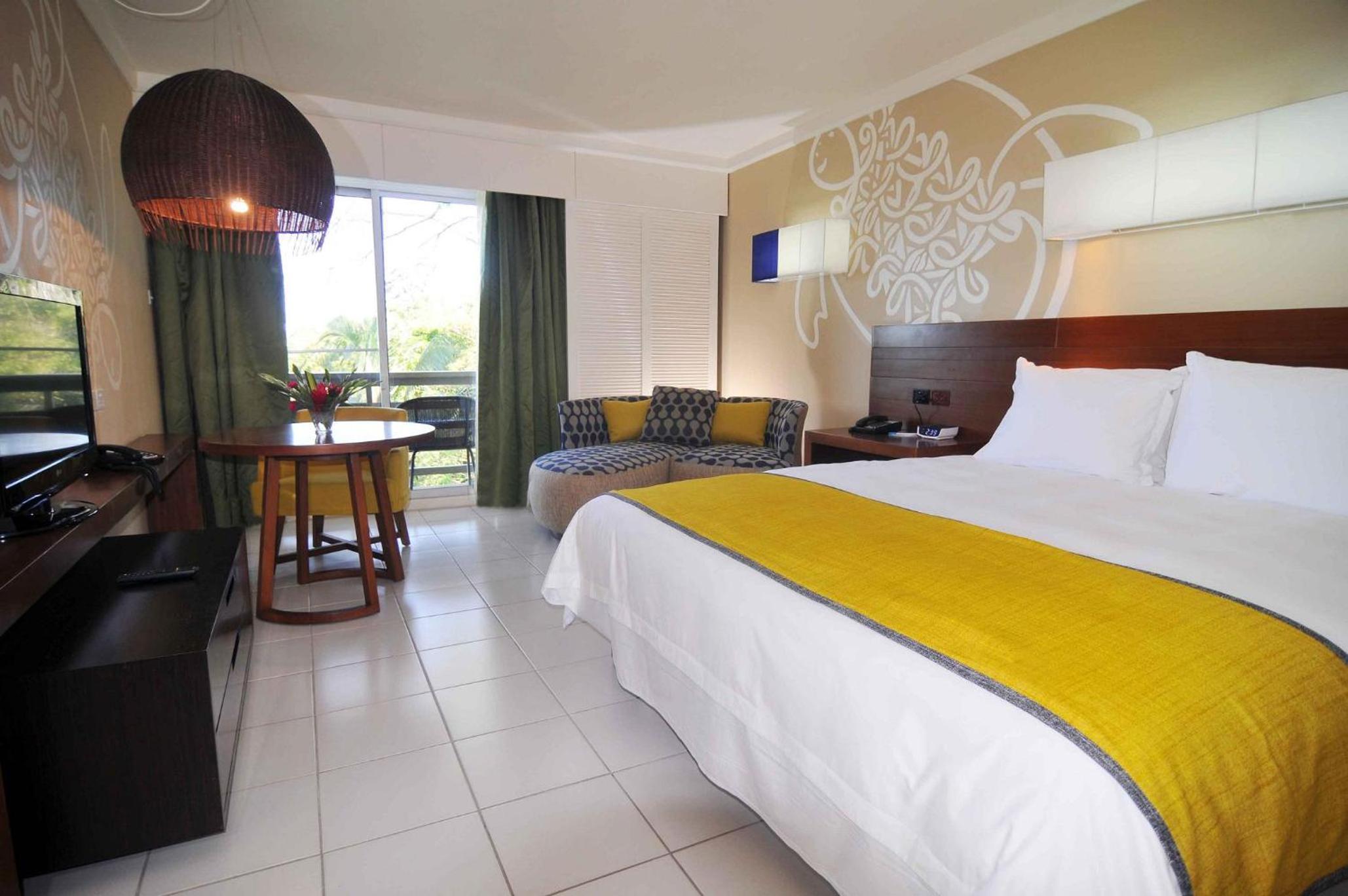 Standard King Room - Photo 2