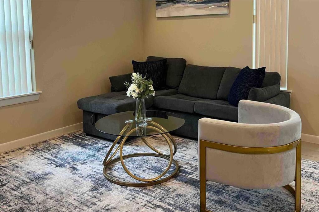 Two-Bedroom Apartment photo 1