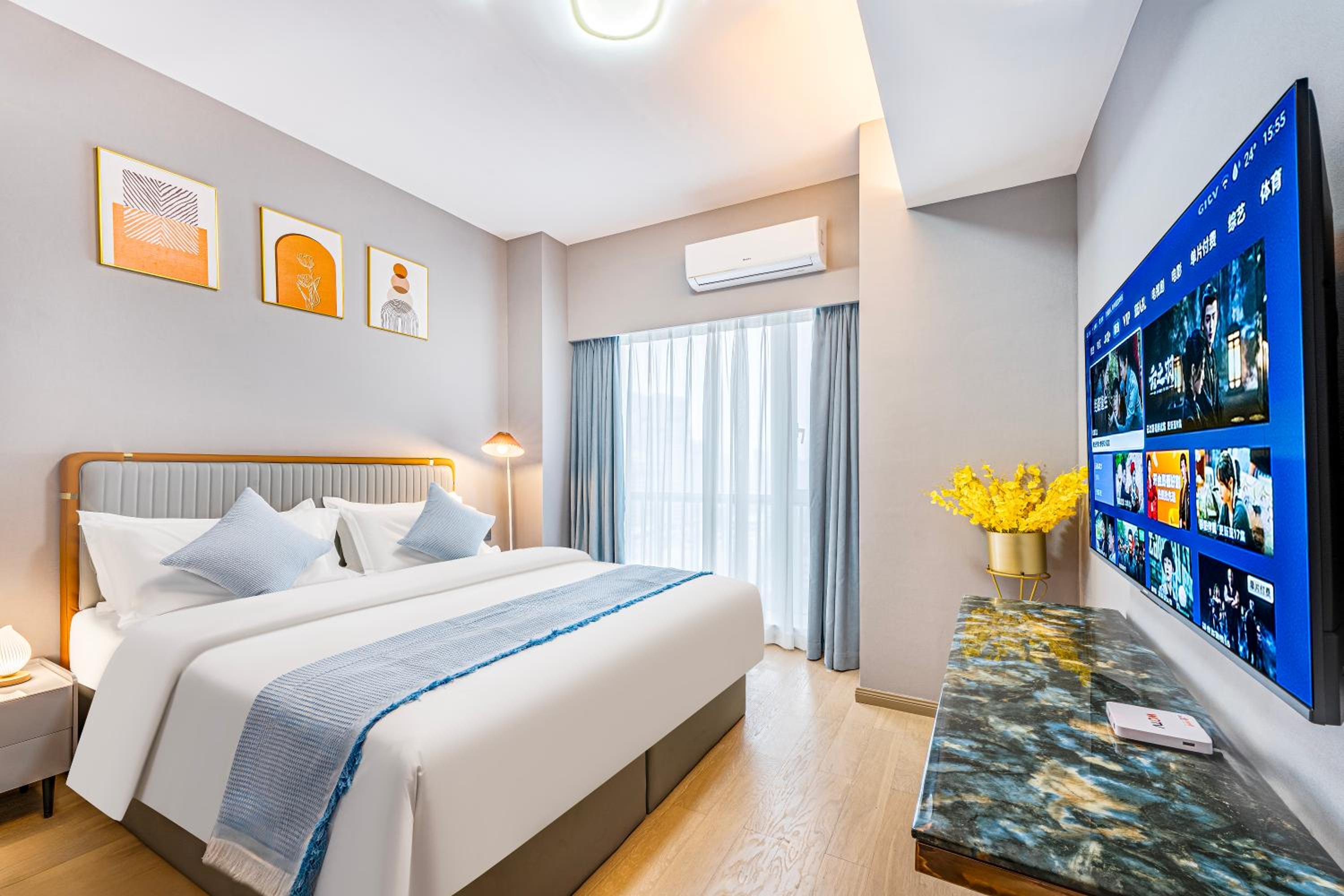 One-Bedroom Suite photo 2