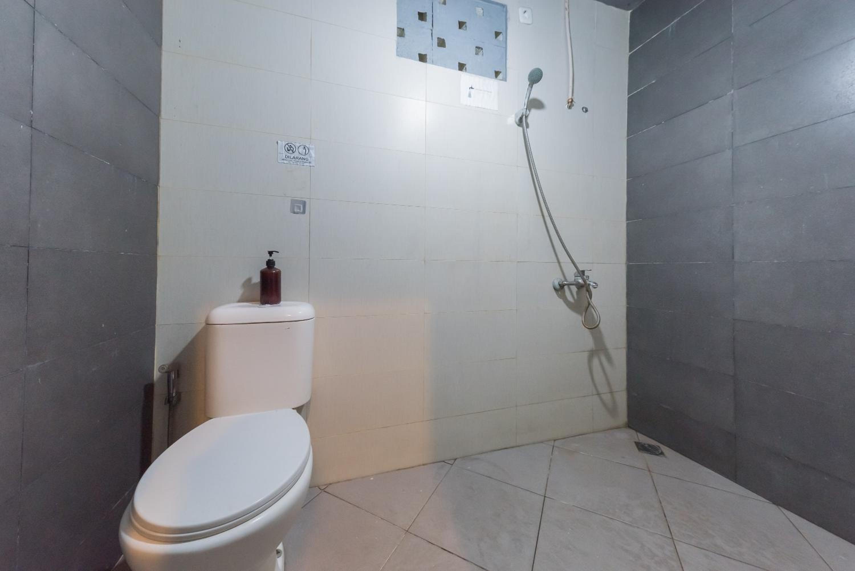 Suite - Photo 2