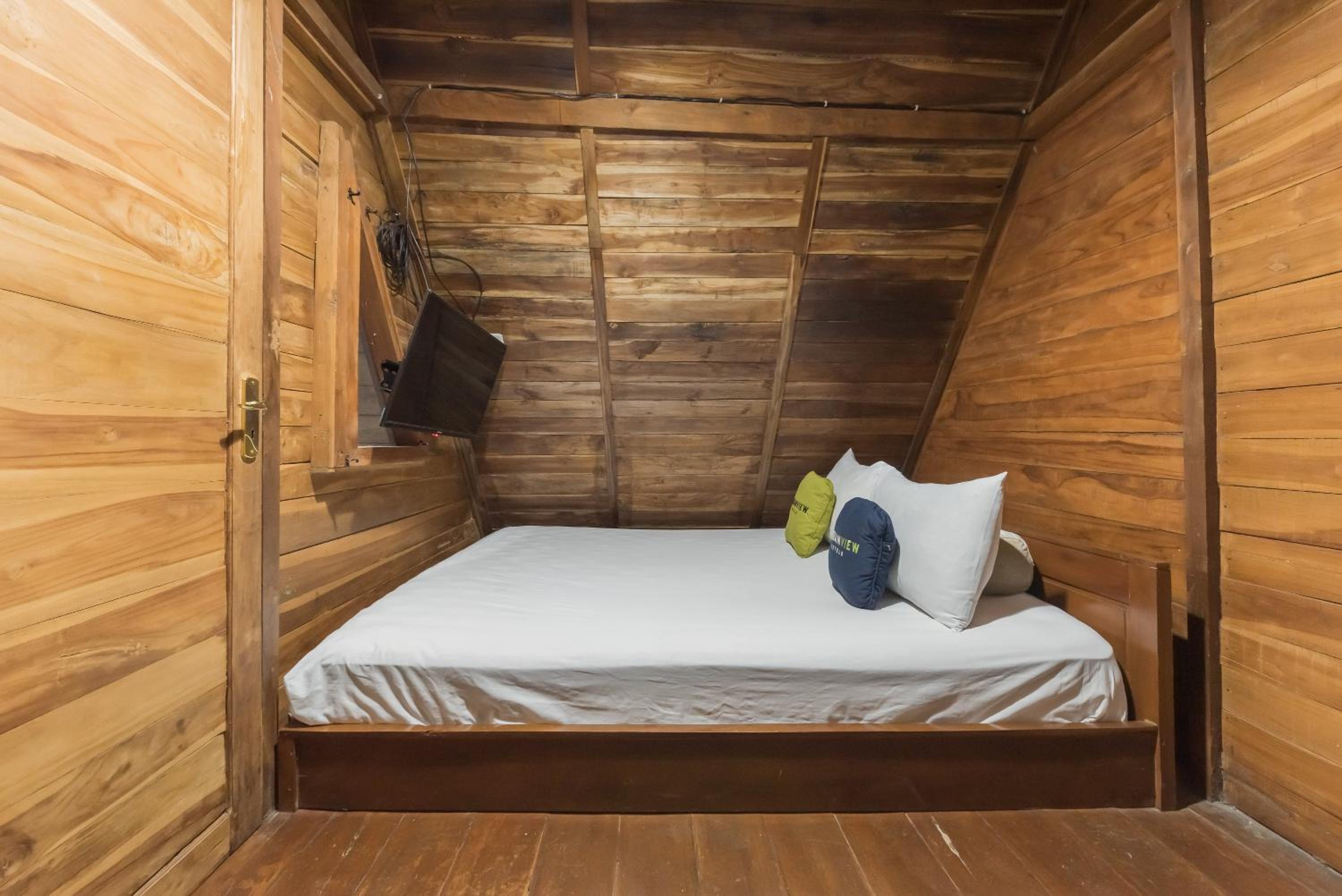 Deluxe Double Room - Photo 2