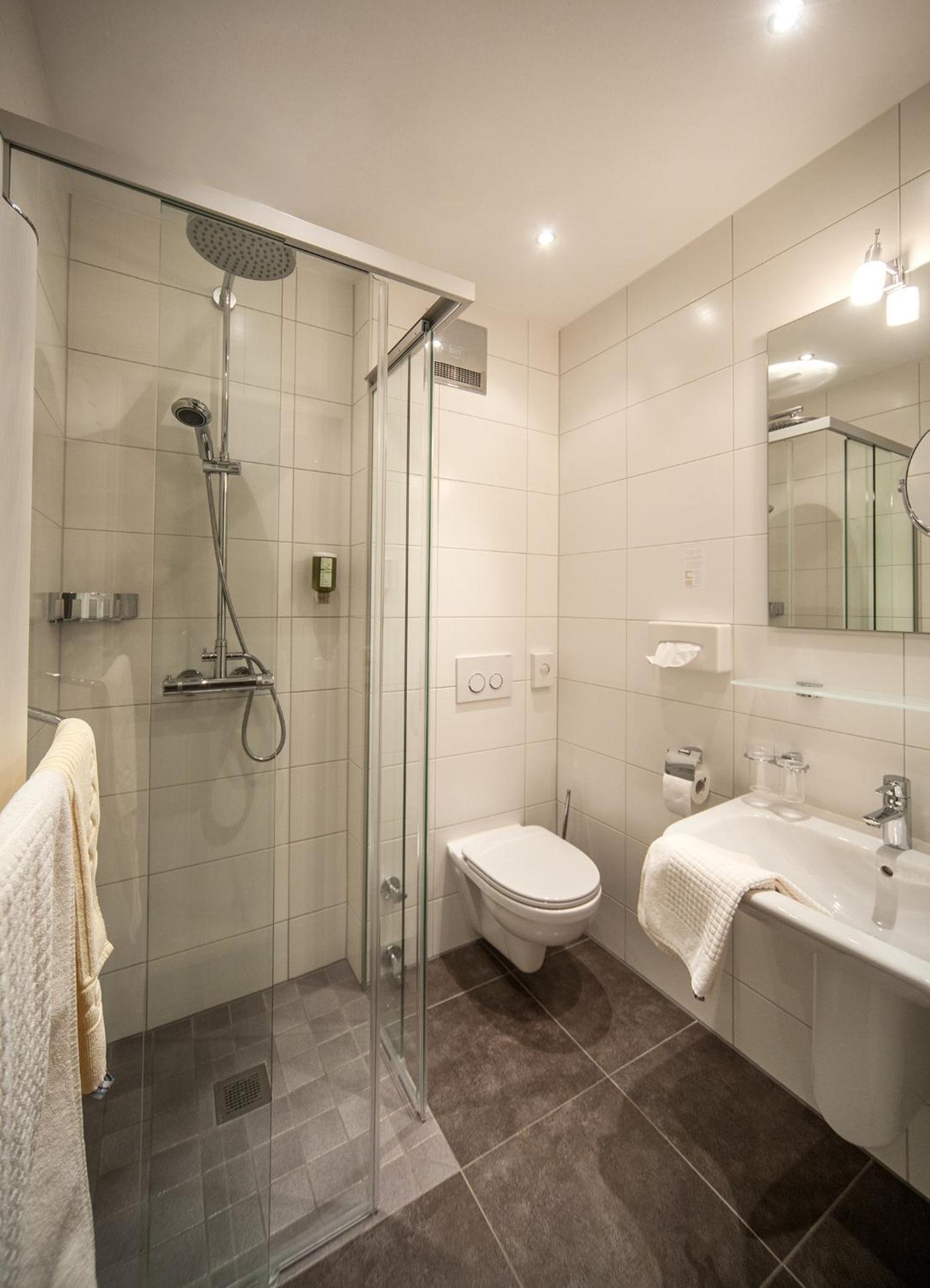 Double Room - Photo 8
