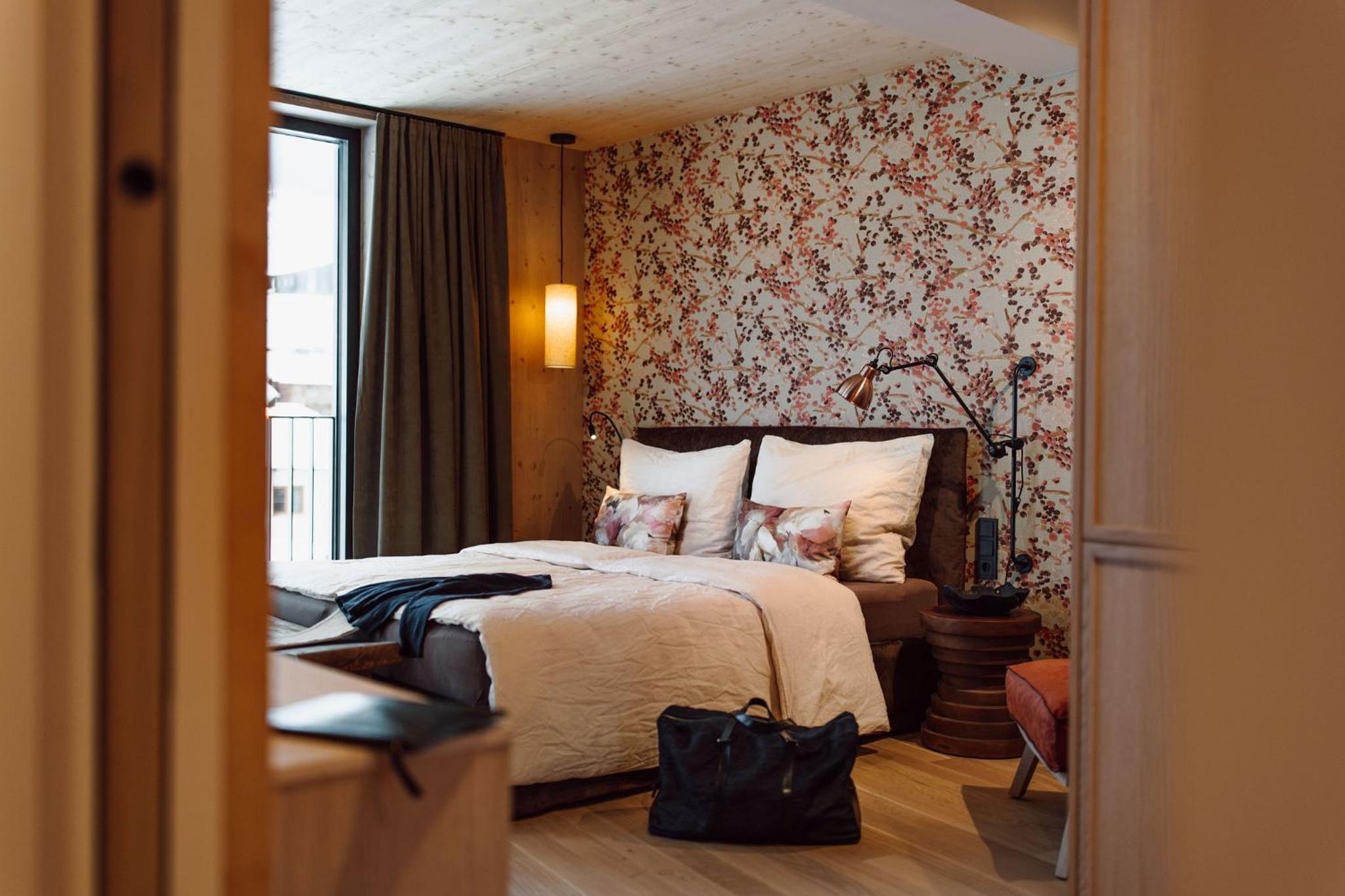 Junior Suite with Pool View
