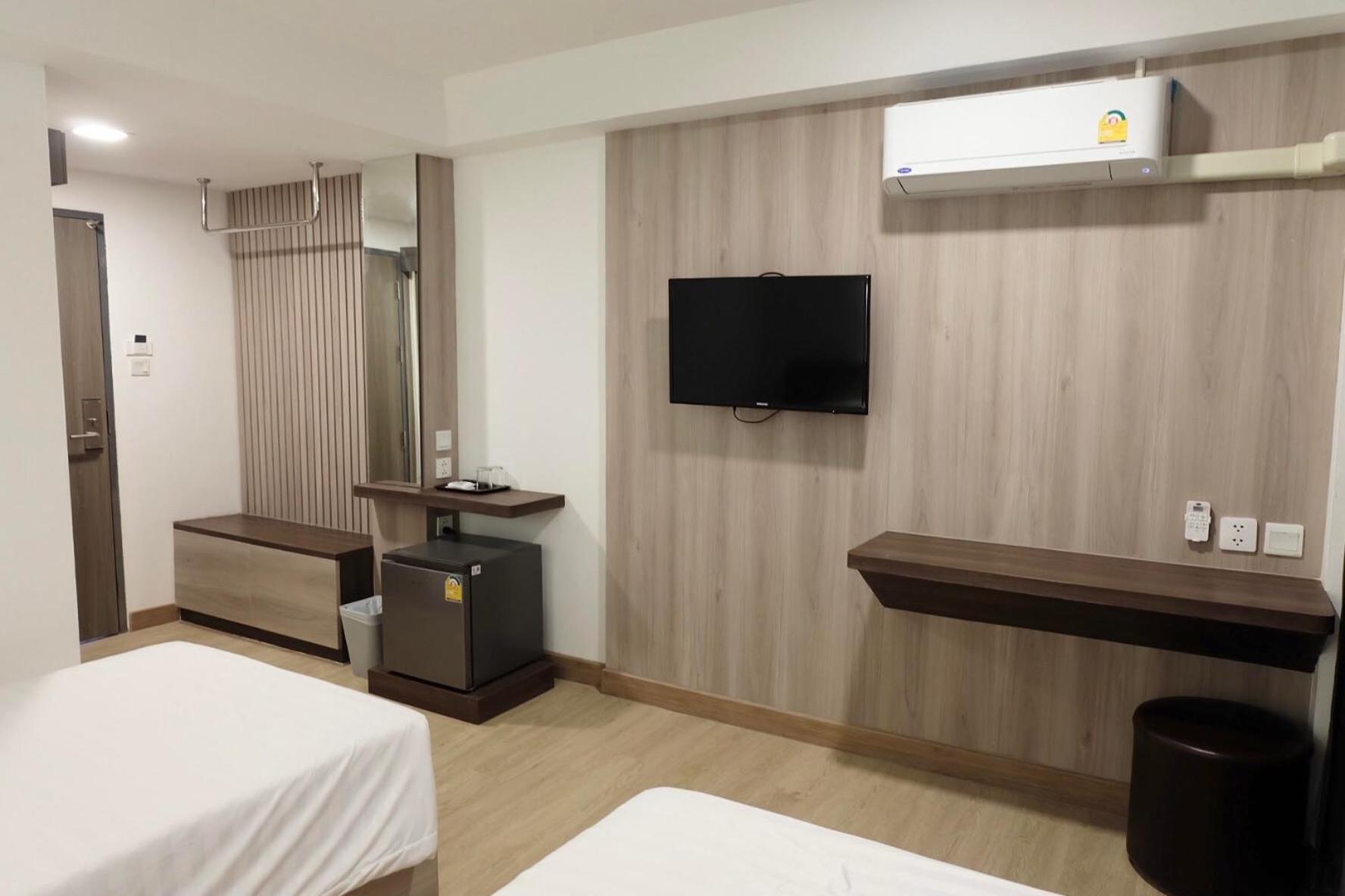 Standard Twin Room photo 3