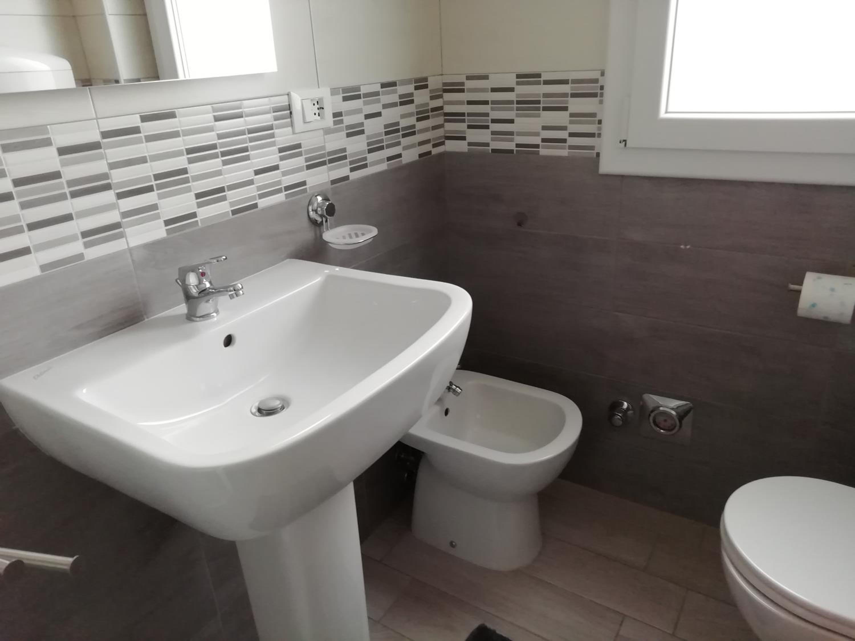 Two-Bedroom Apartment - Photo 10