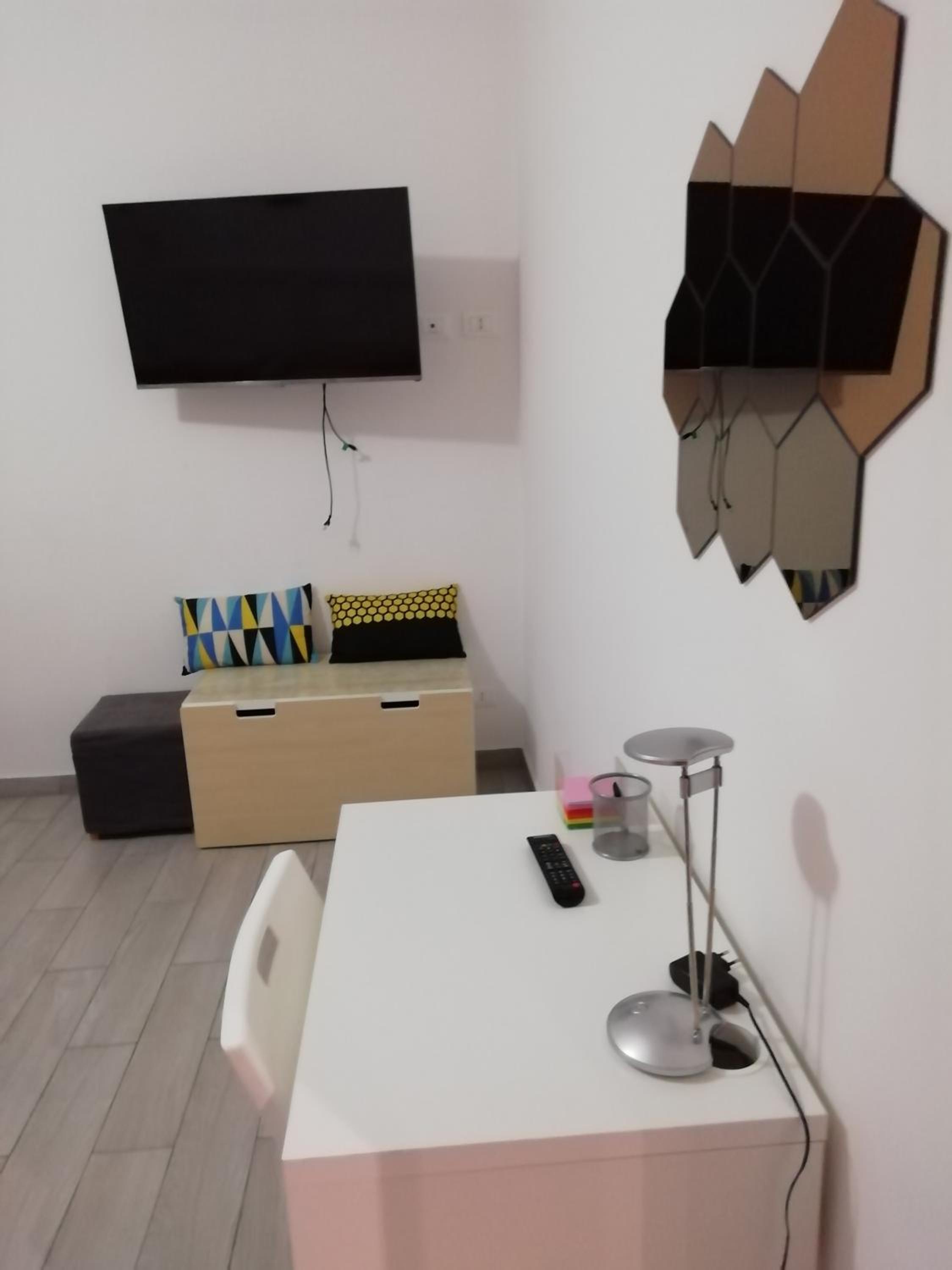 Two-Bedroom Apartment - Photo 11