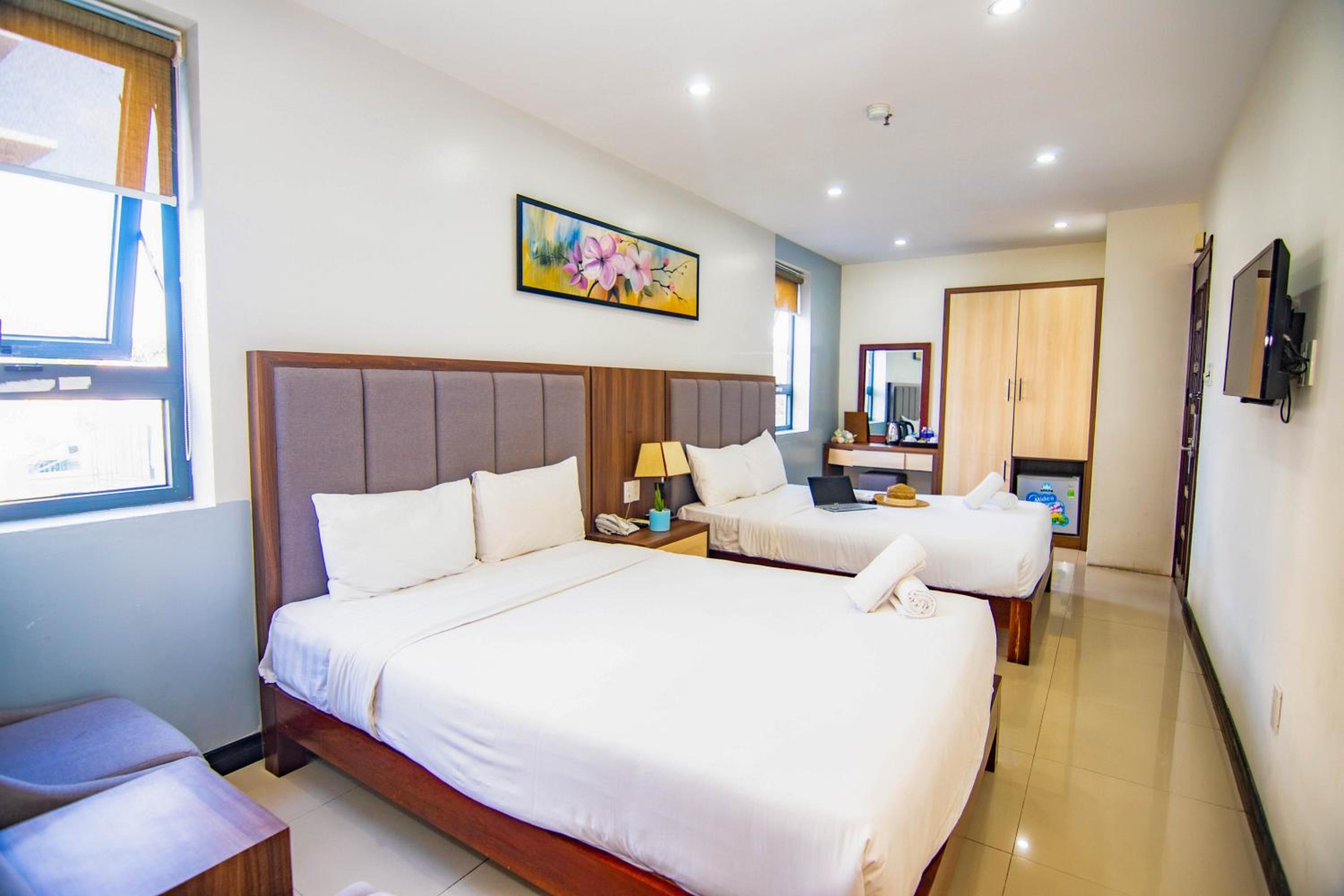 Deluxe Family Room - Photo 6