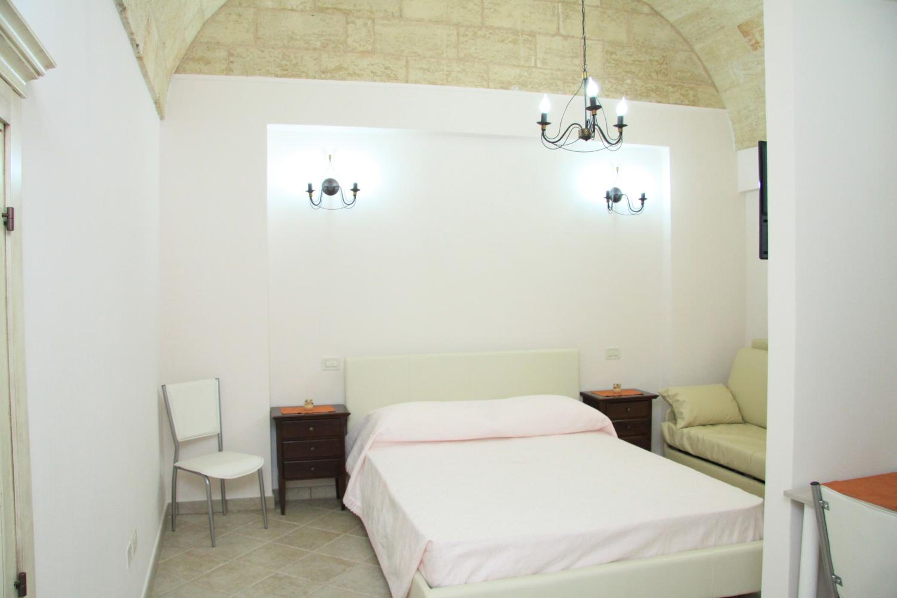 Quadruple Room with Private Bathroom photo 3