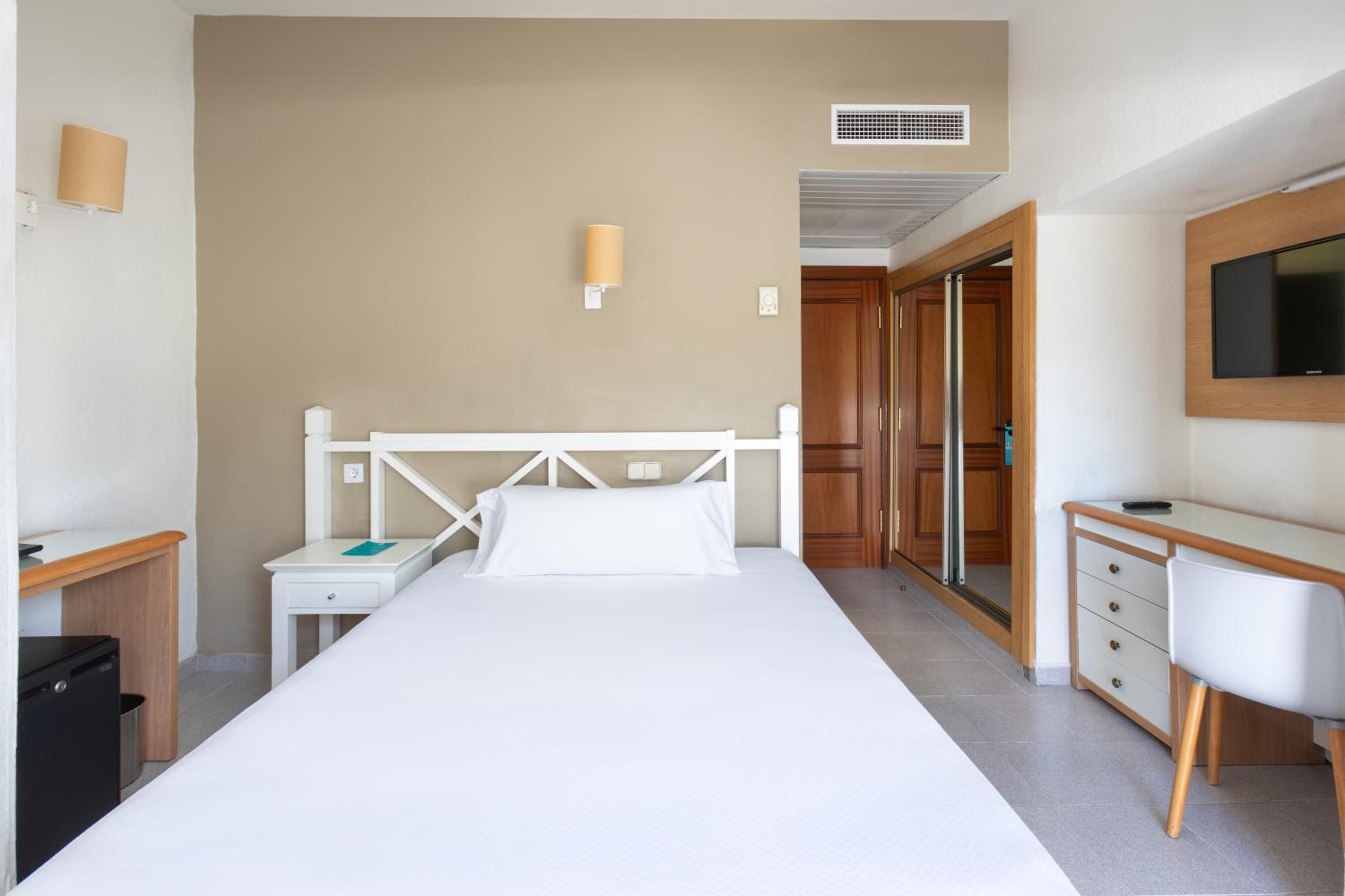 Habitación Sencilla con Balcón