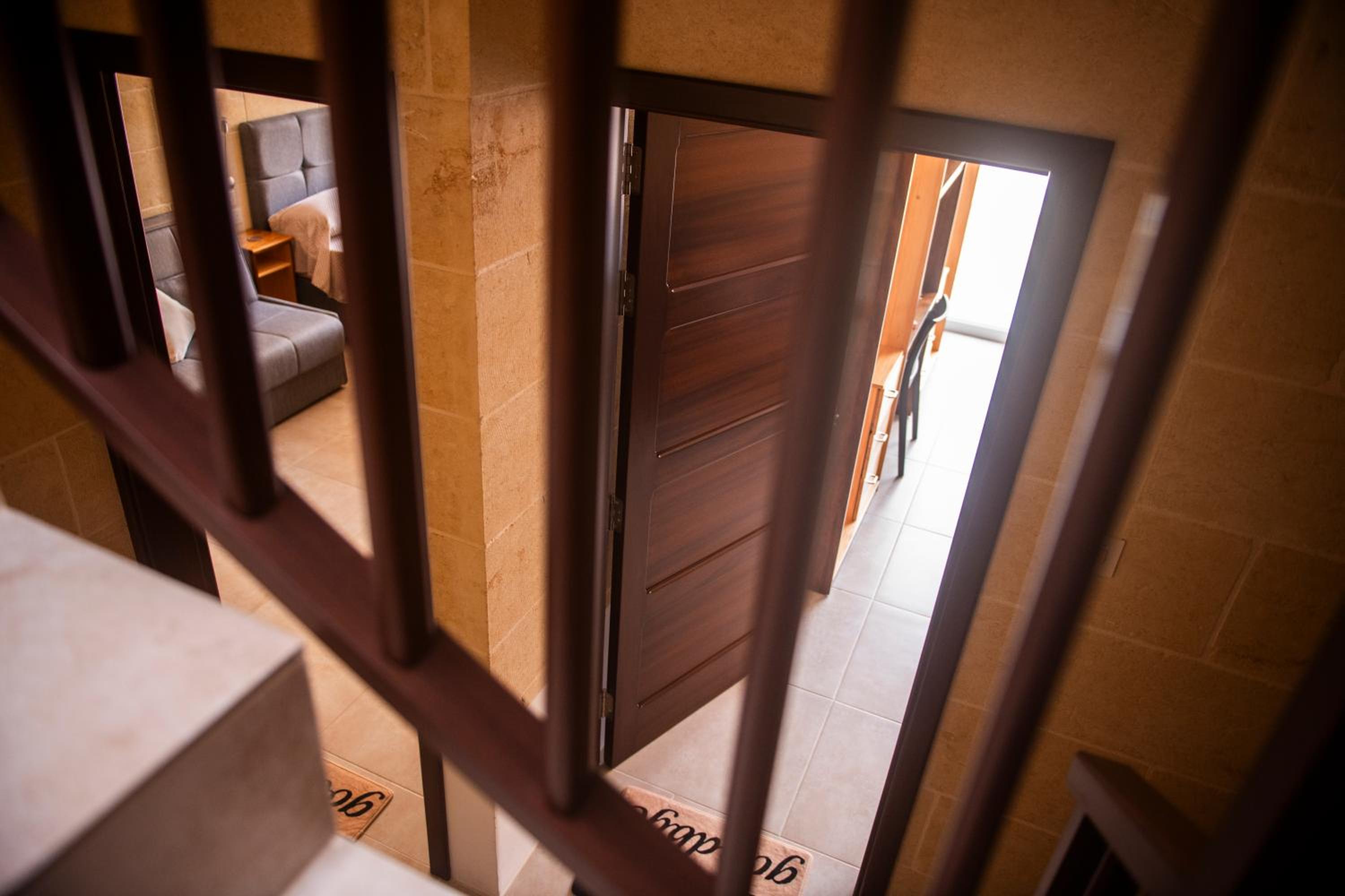 Double Room with Balcony photo 2