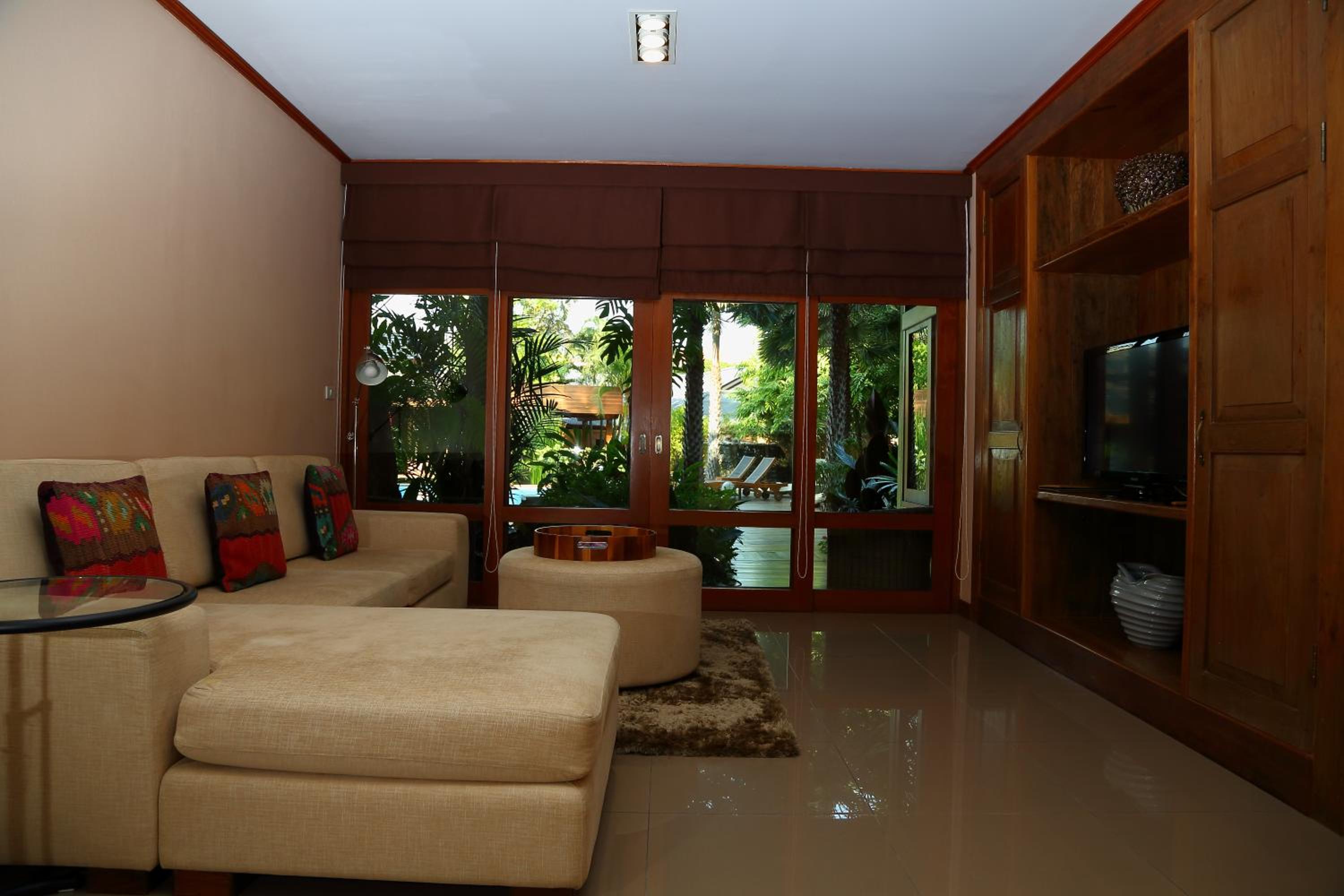 Superior Two-Bedroom Apartment - Photo 9