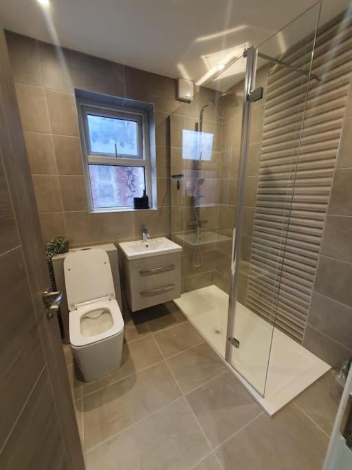 Four-Bedroom House photo 2