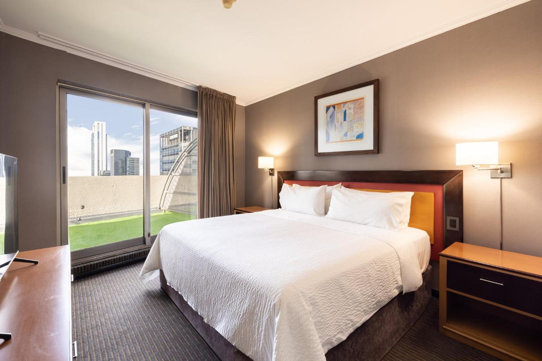 King Suite with City View