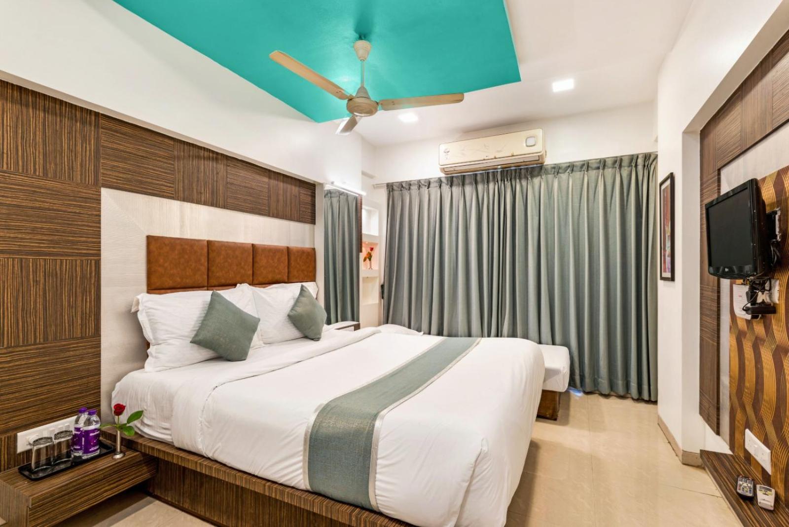 Super Deluxe Room - Photo 5