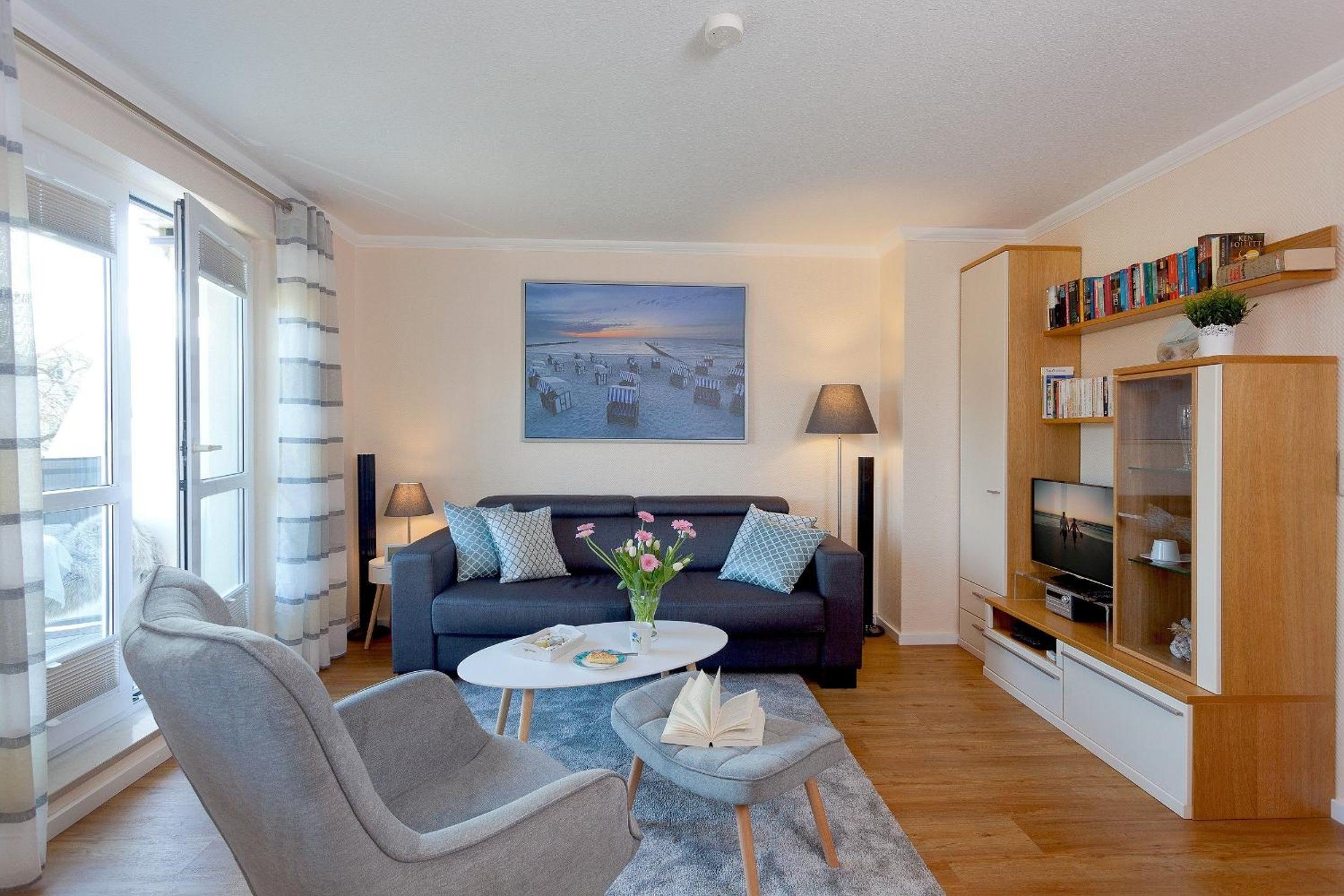 One-Bedroom Apartment with Balcony photo 1