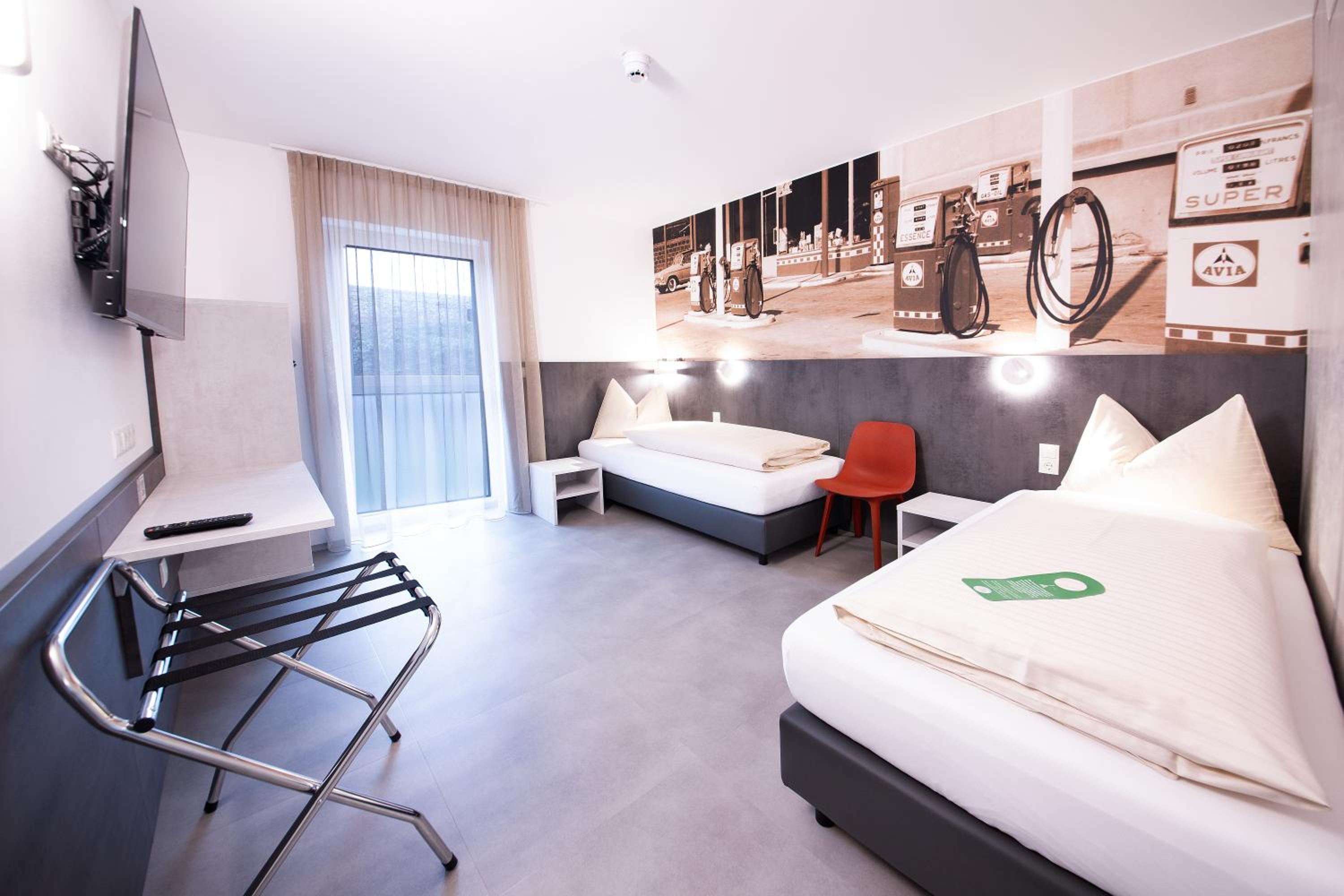 Twin Room - Disability Access photo 1
