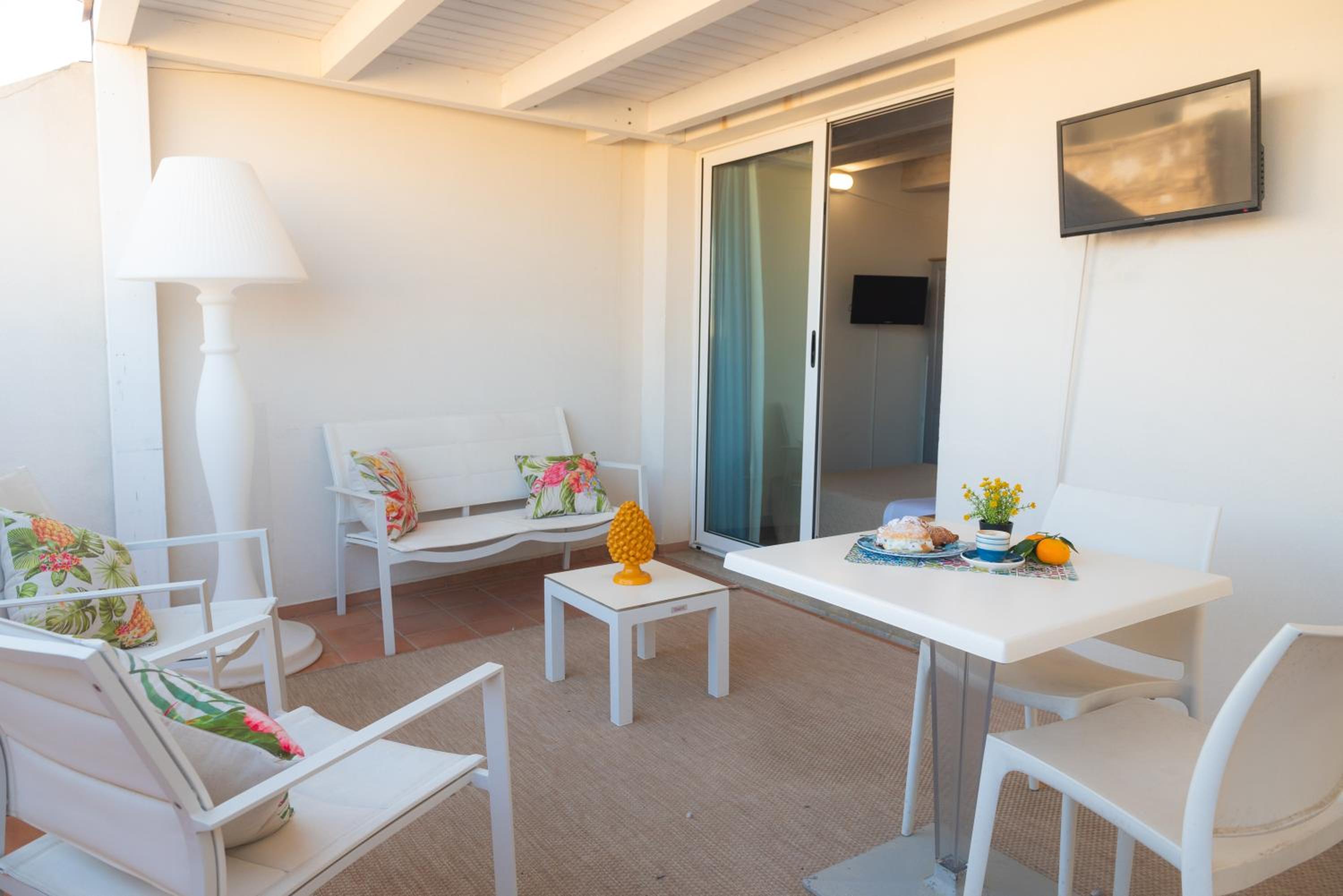 Double Room with Terrace photo 2