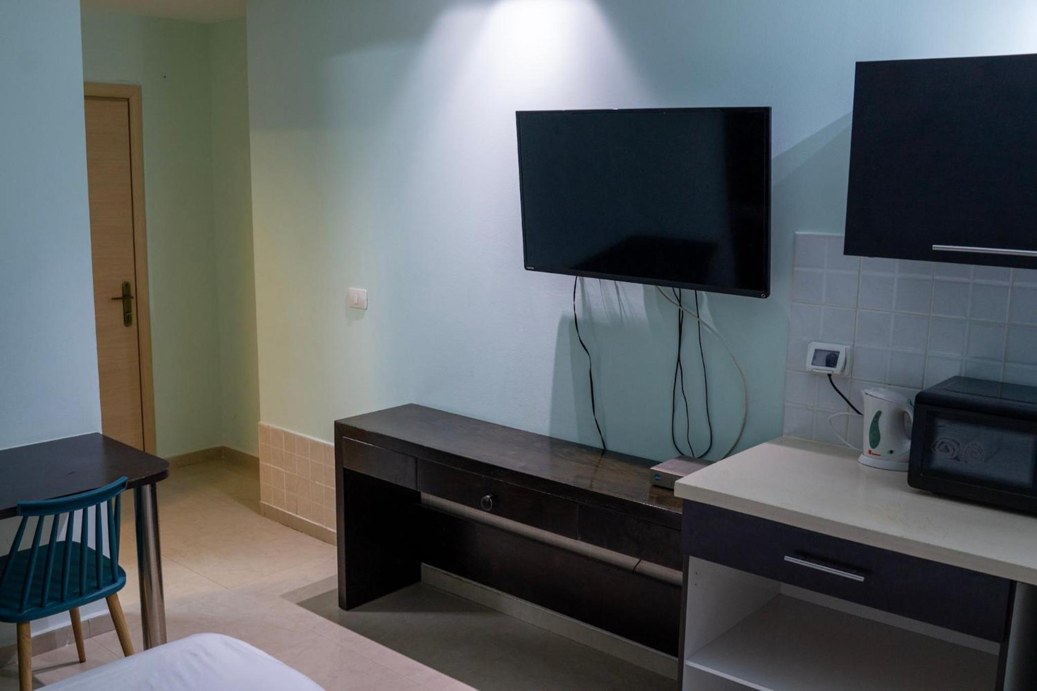 Standard Double Room - Photo 3