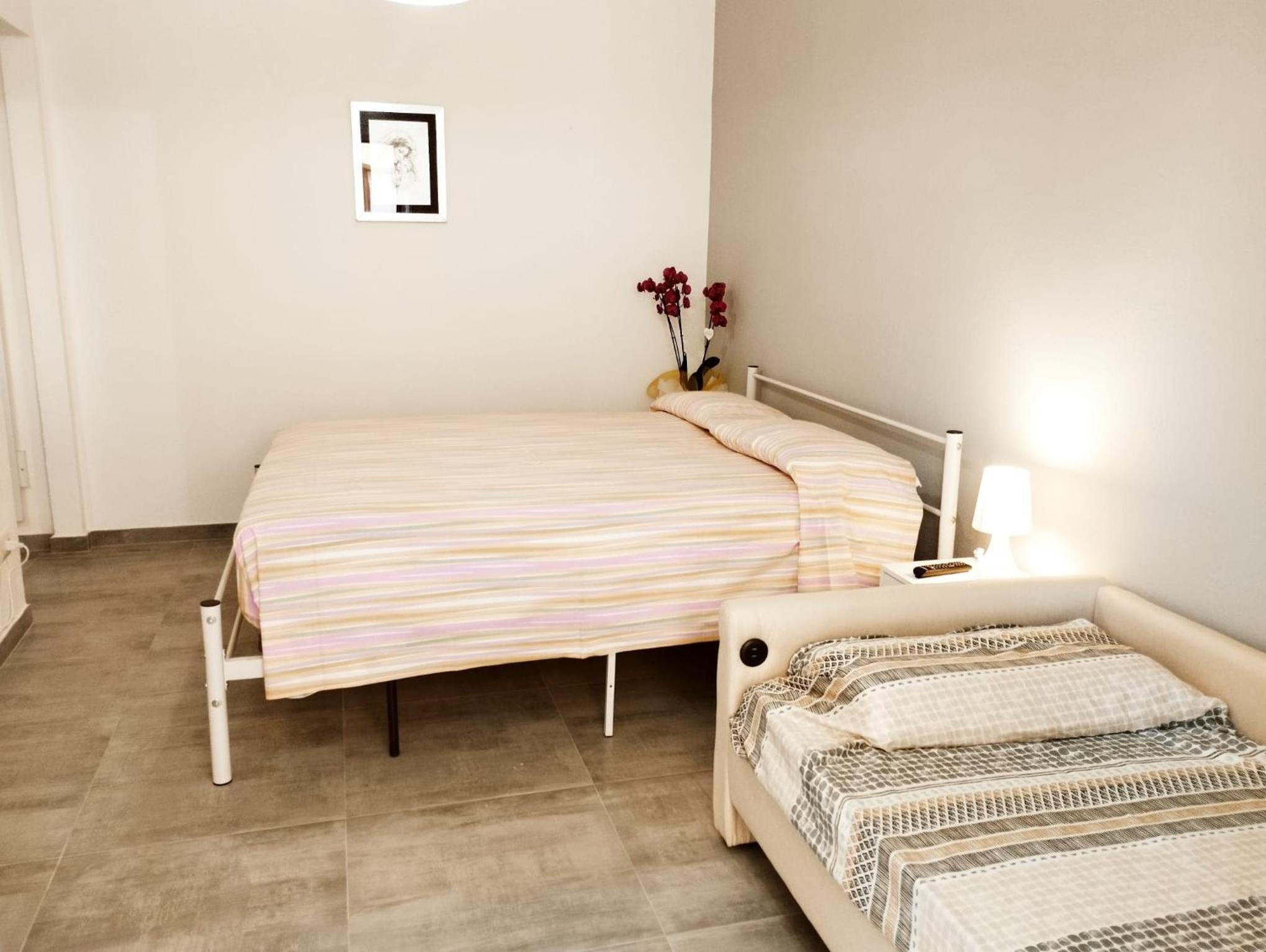 Triple Room with Private Bathroom photo 3