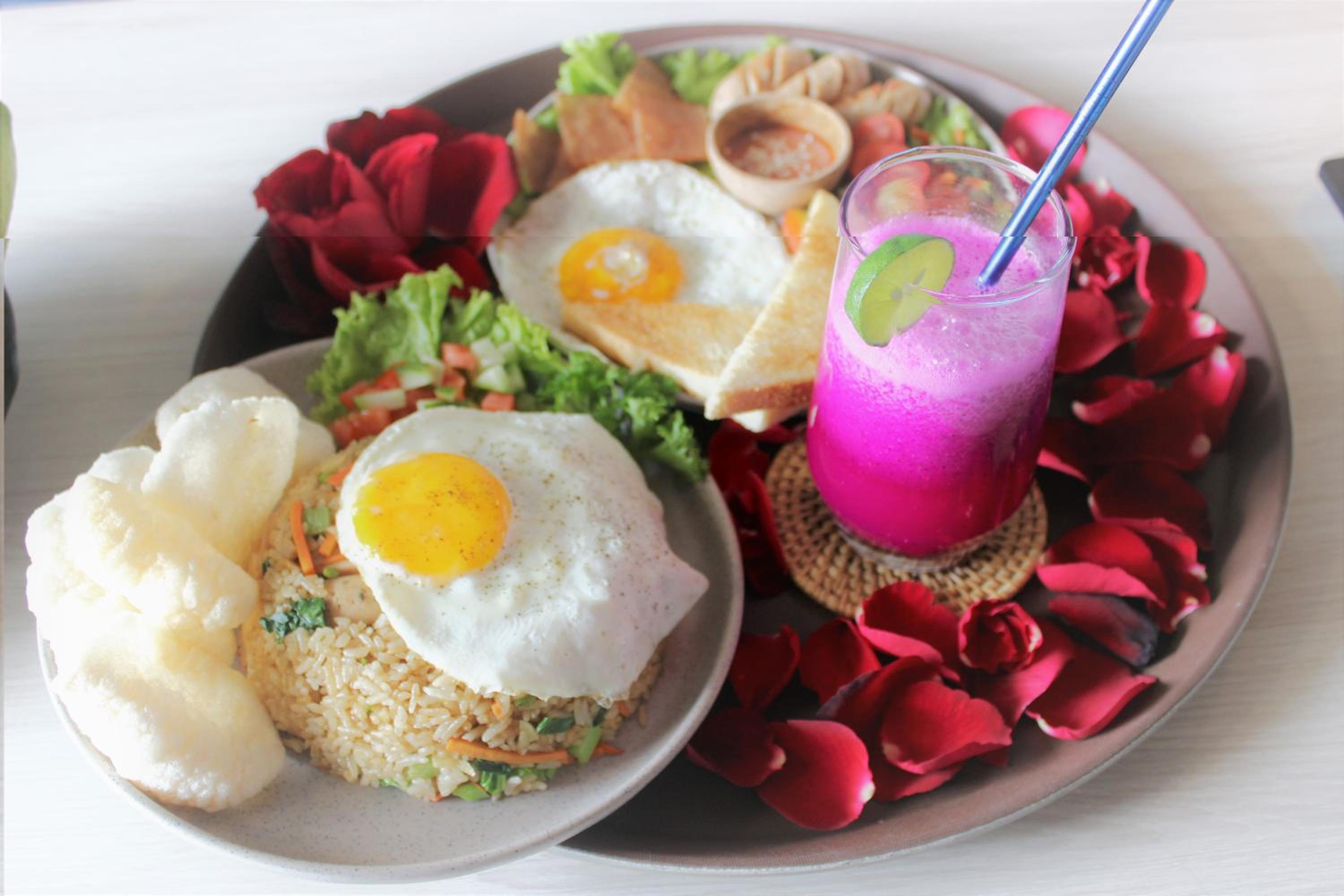 Deluxe Suite with Sea View photo 2