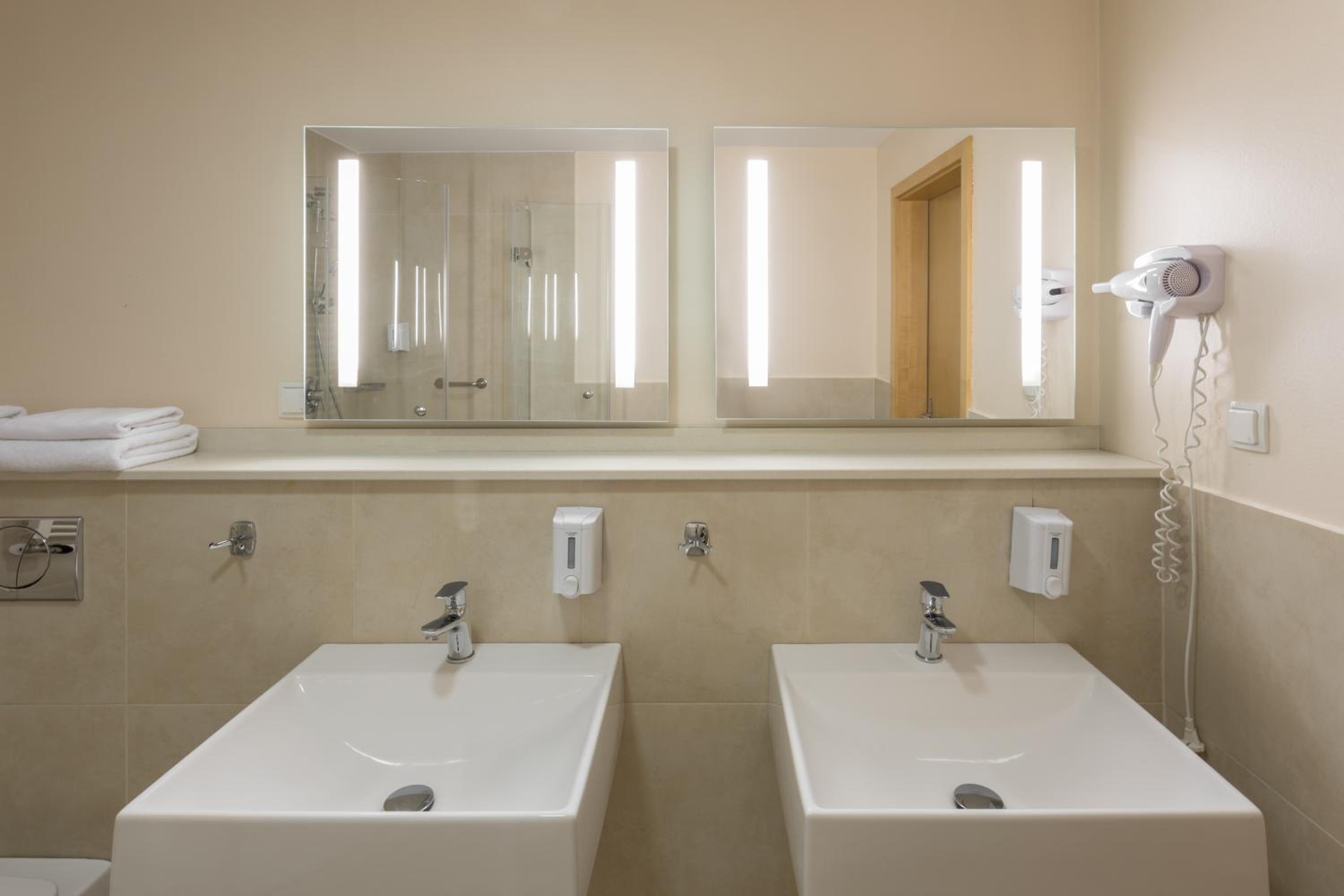 Apartment - Photo 4