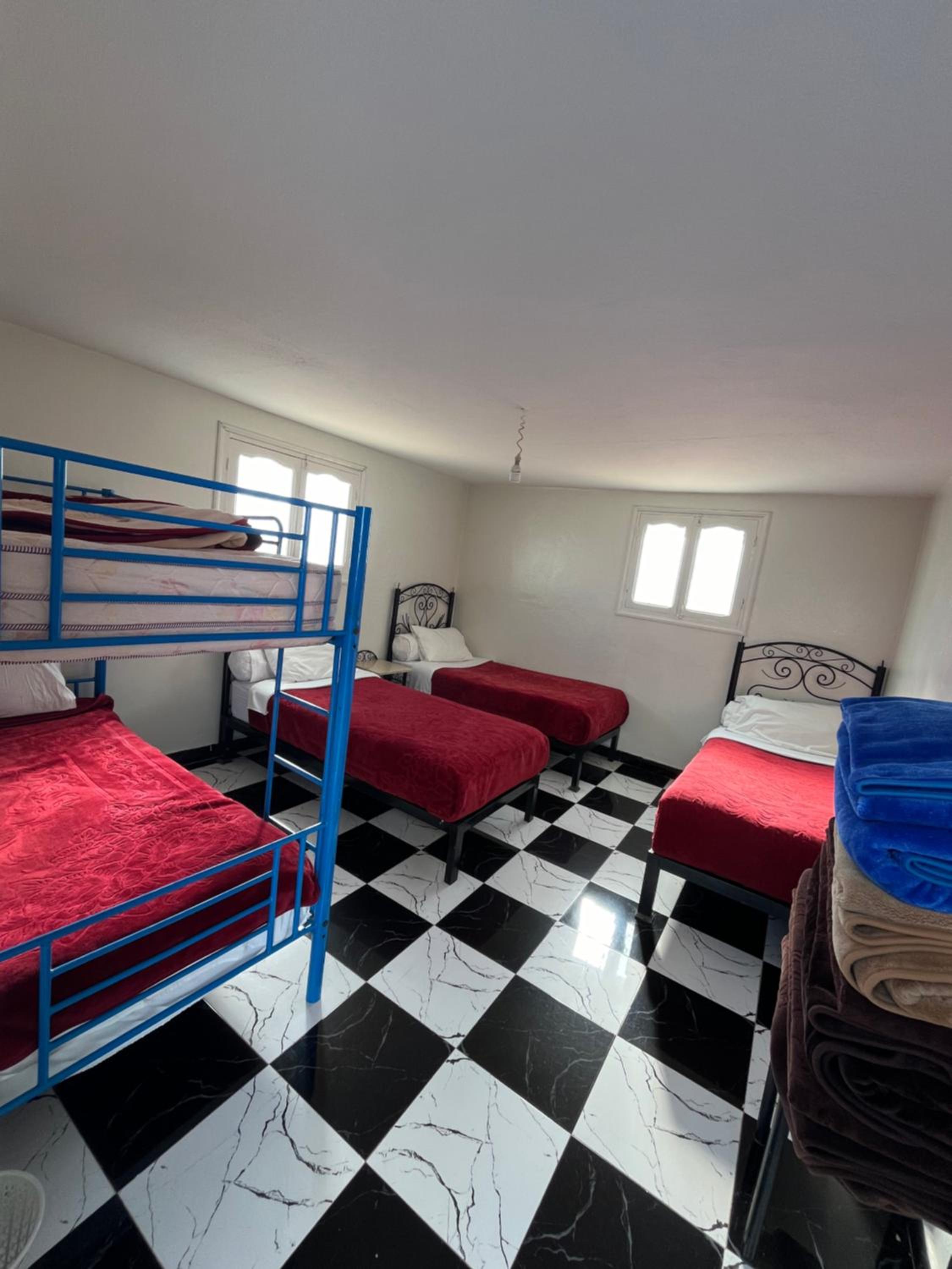 Quadruple Room - Photo 3