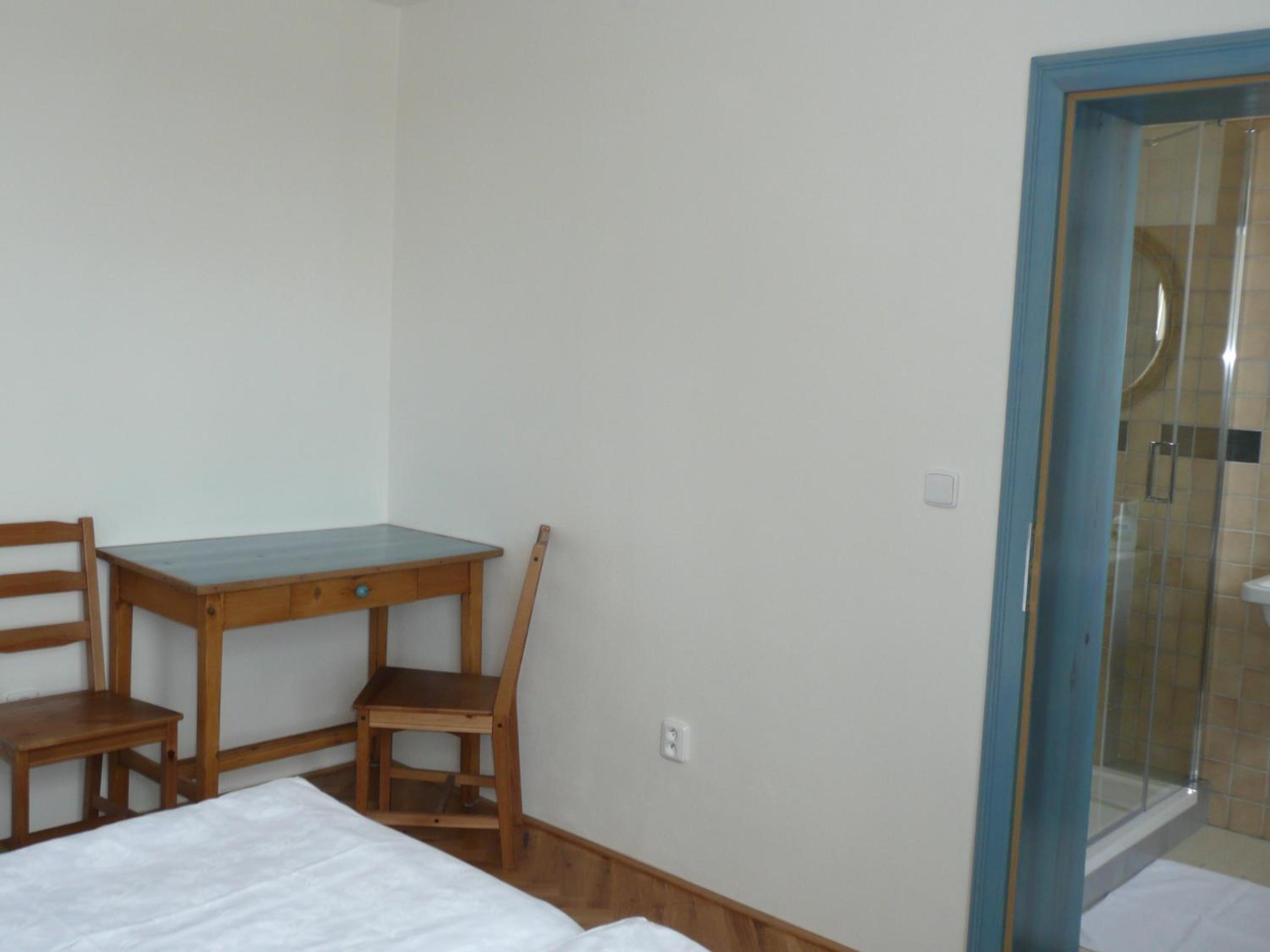 Double or Twin Room photo 3