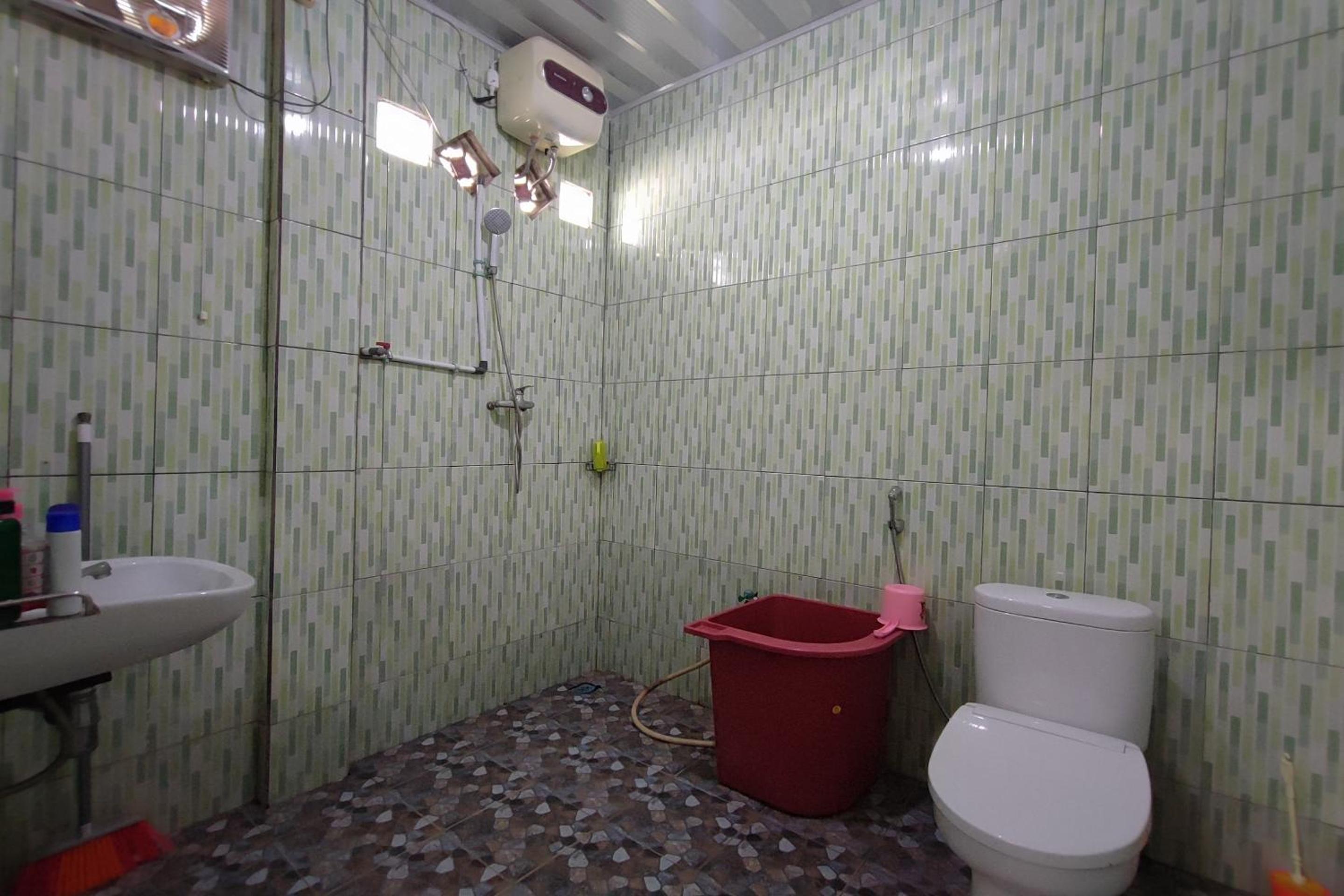 Deluxe King Room photo 2