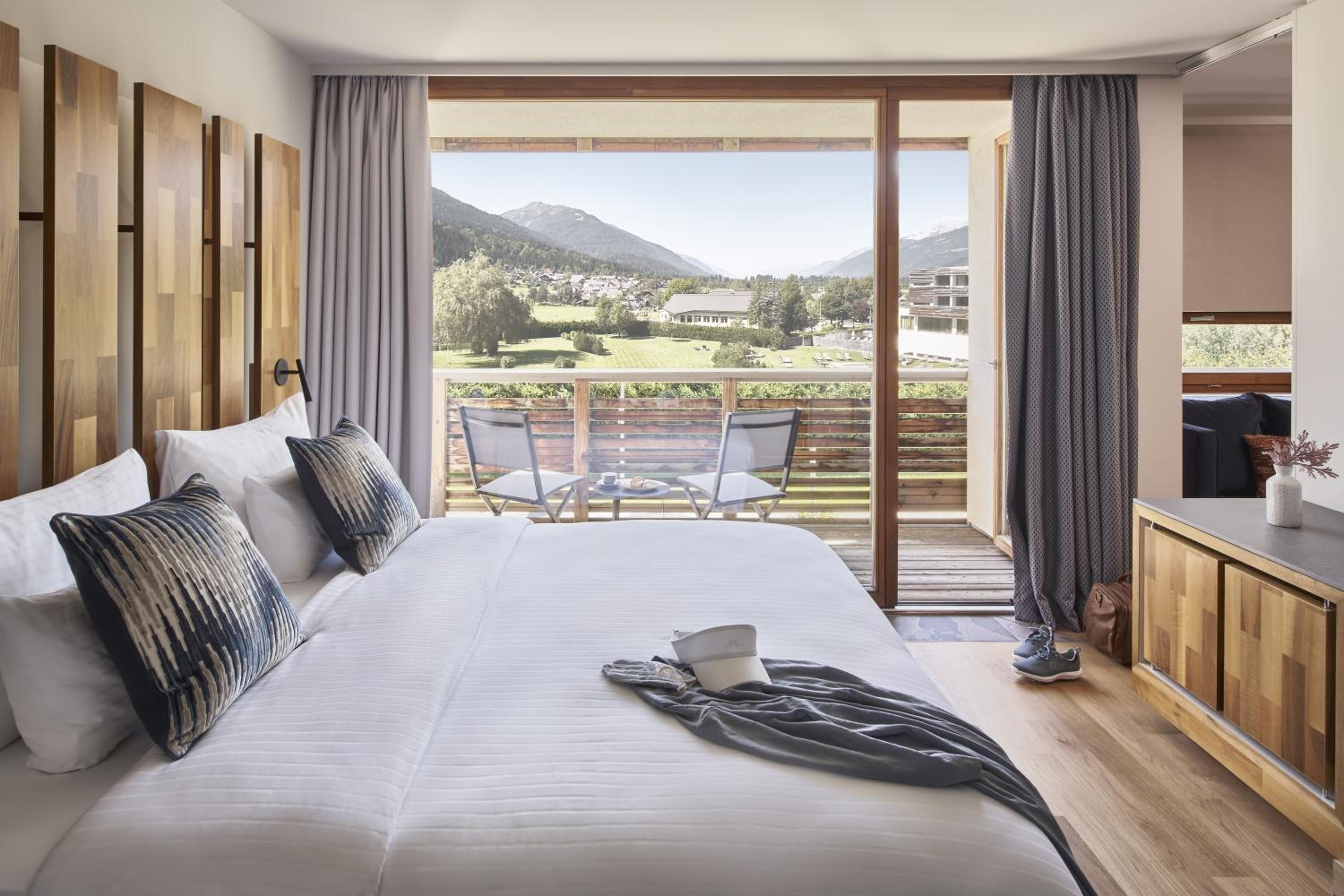 Junior Suite Mountain View with Balcony