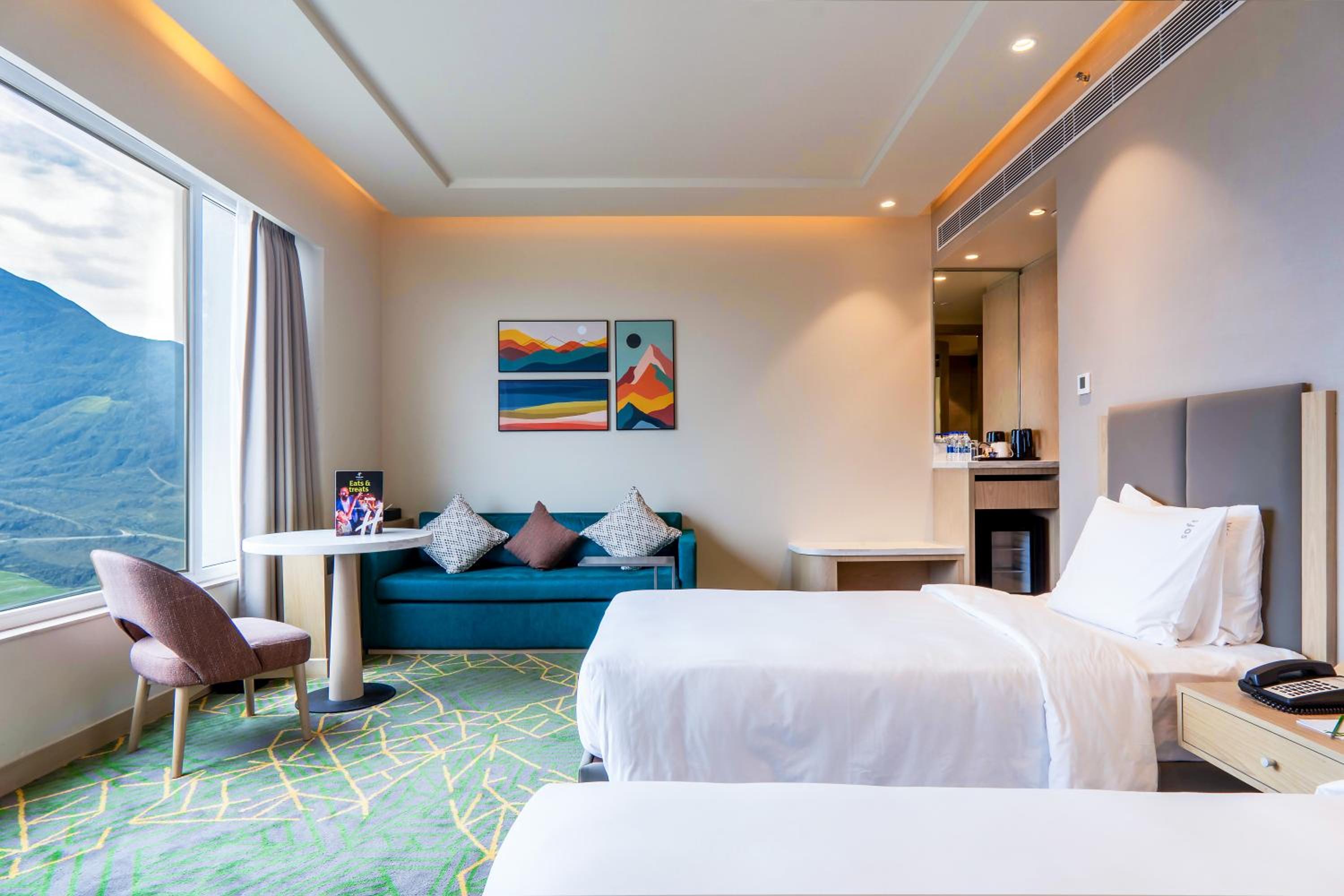 Standard Twin Room with Mountain View - Photo 9