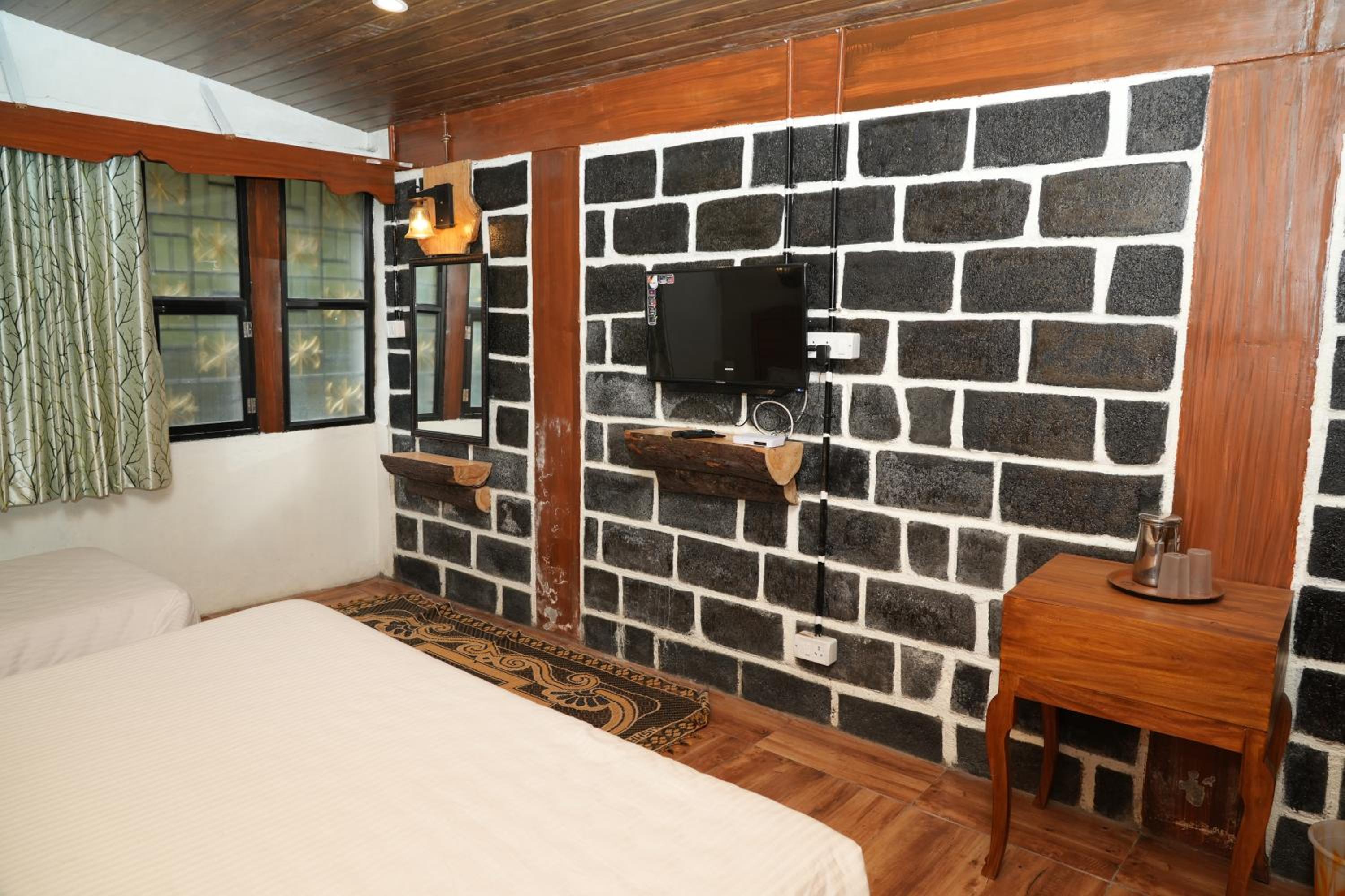 Classic Triple Room photo 1