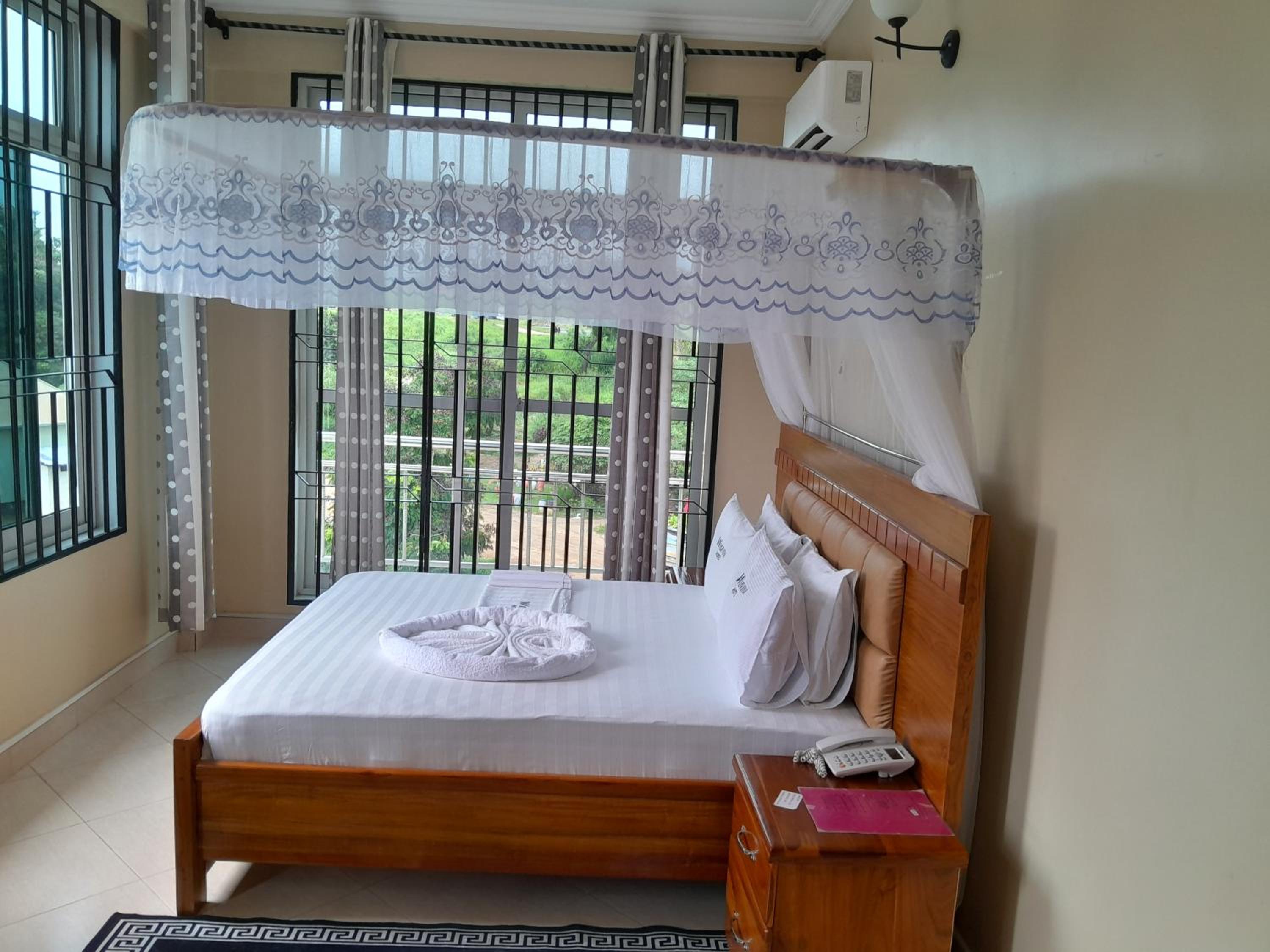 Deluxe Double Room - Photo 72