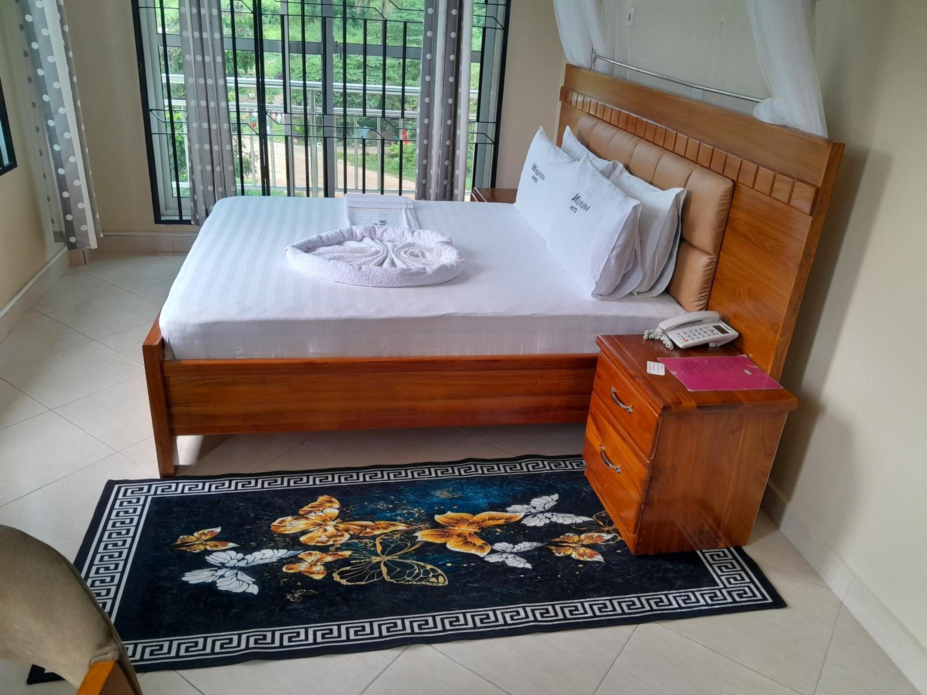 Deluxe Double Room - Photo 83