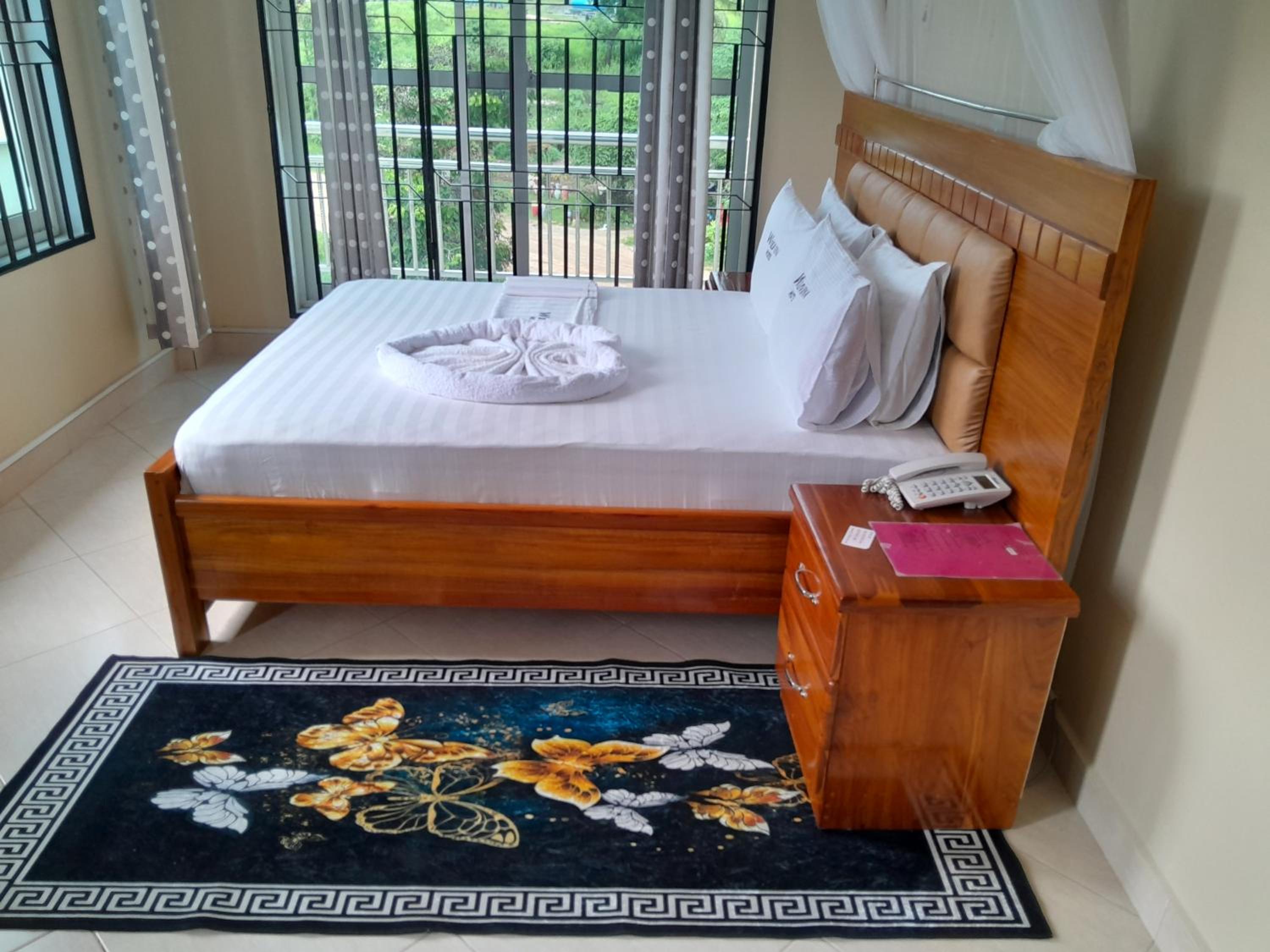Deluxe Double Room - Photo 90