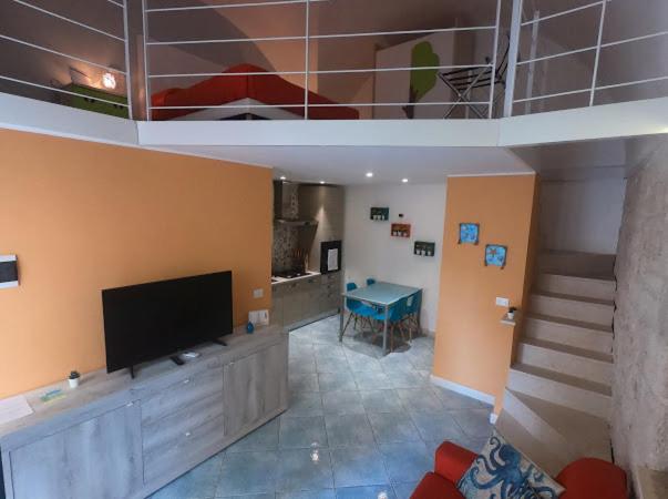 Studio Apartment photo 1